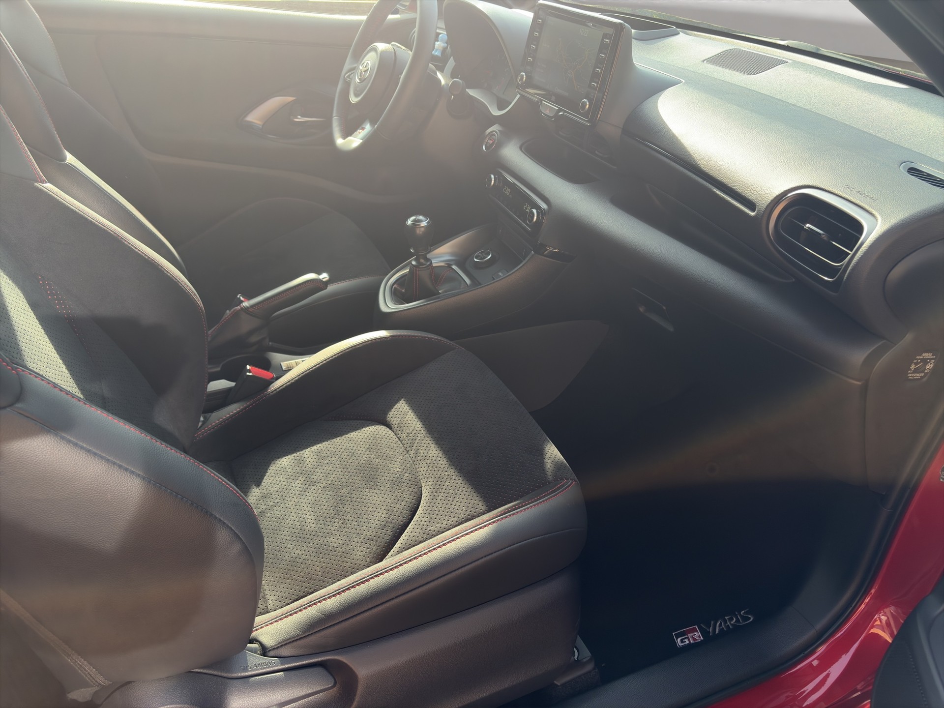 TOYOTA Yaris 1.6 GR Sport-image-7