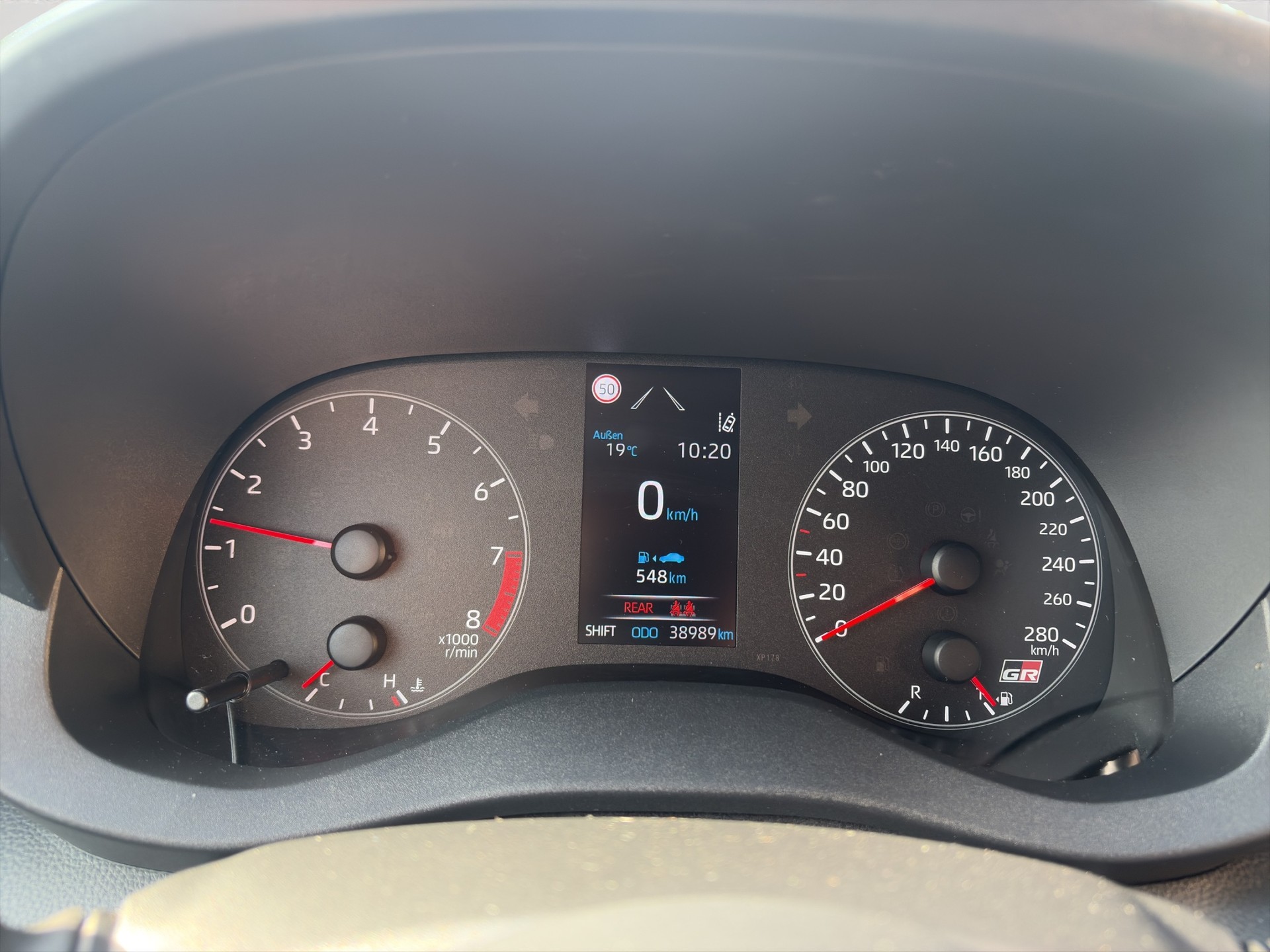 TOYOTA Yaris 1.6 GR Sport-image-9