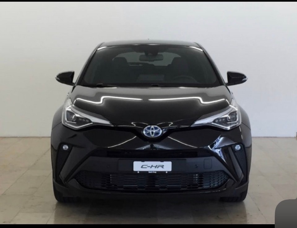 TOYOTA 2.0 VVTi HSD Trend