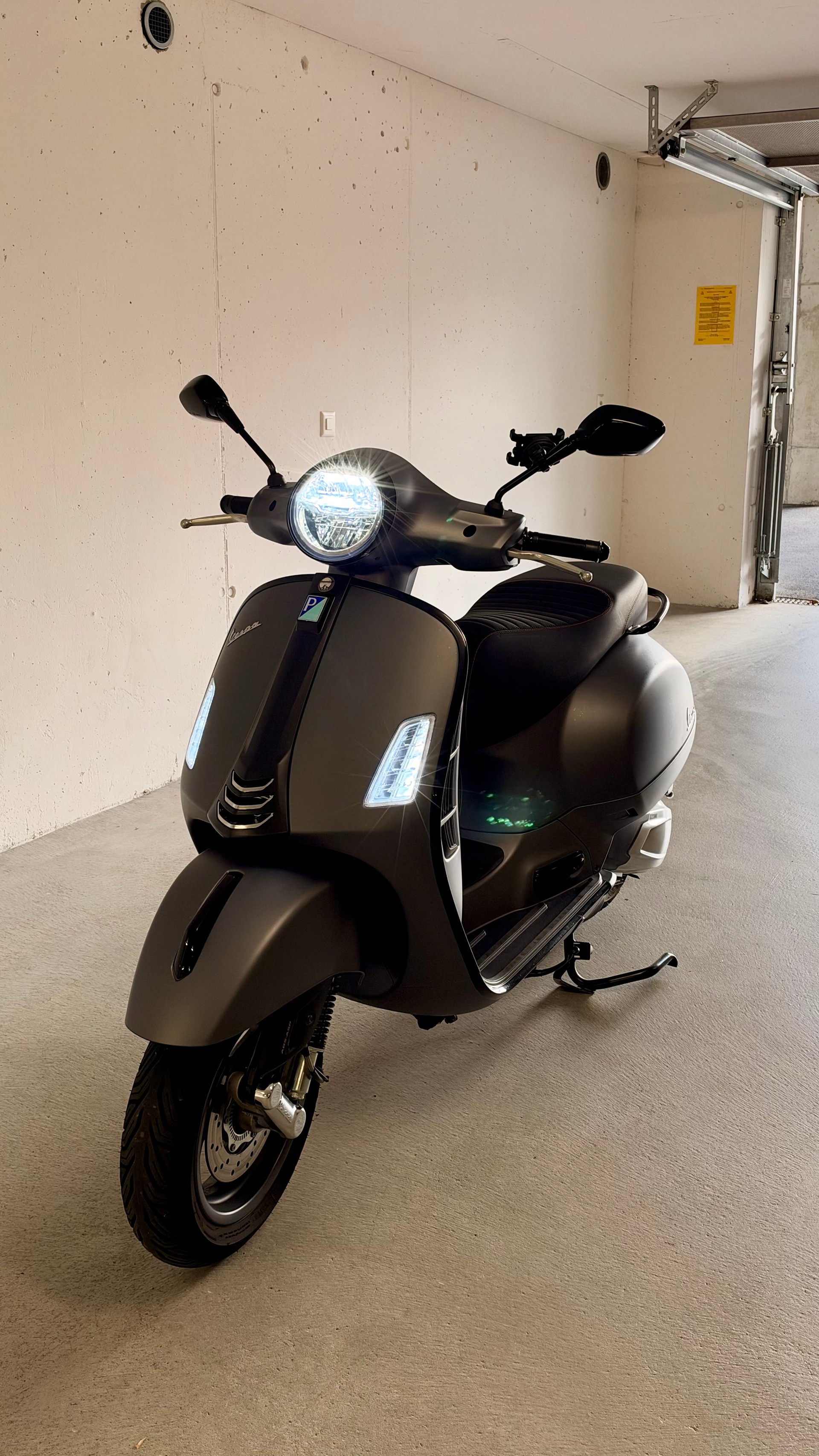 PIAGGIO GTS 310 SuperSport-image-2
