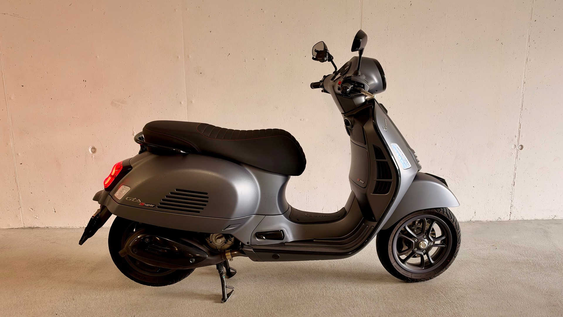 PIAGGIO GTS 310 SuperSport-image-4