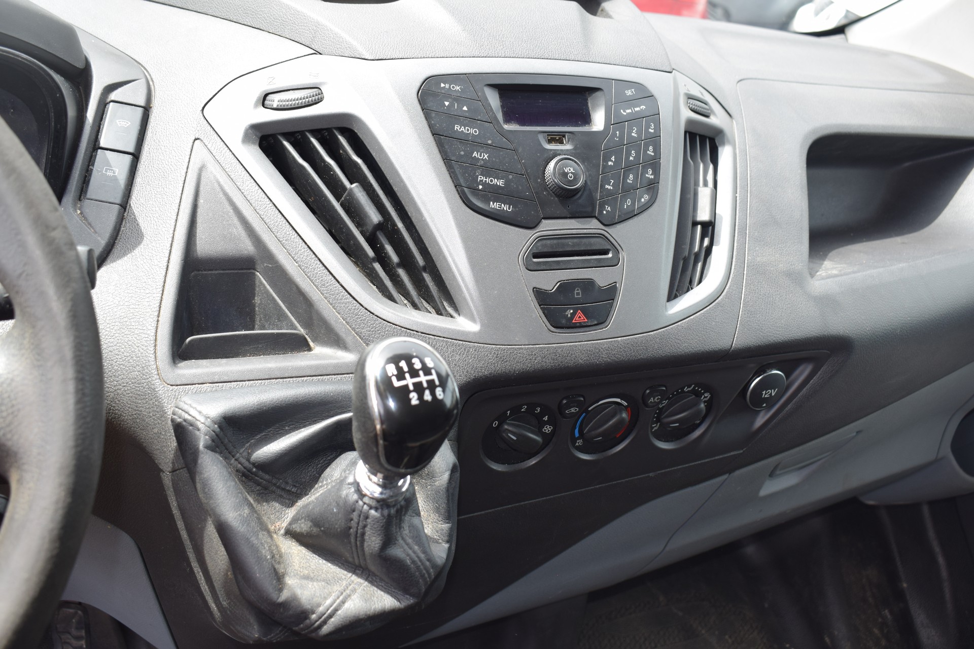 FORD Transit Custom Van 270 L1H1 Trend-image-8