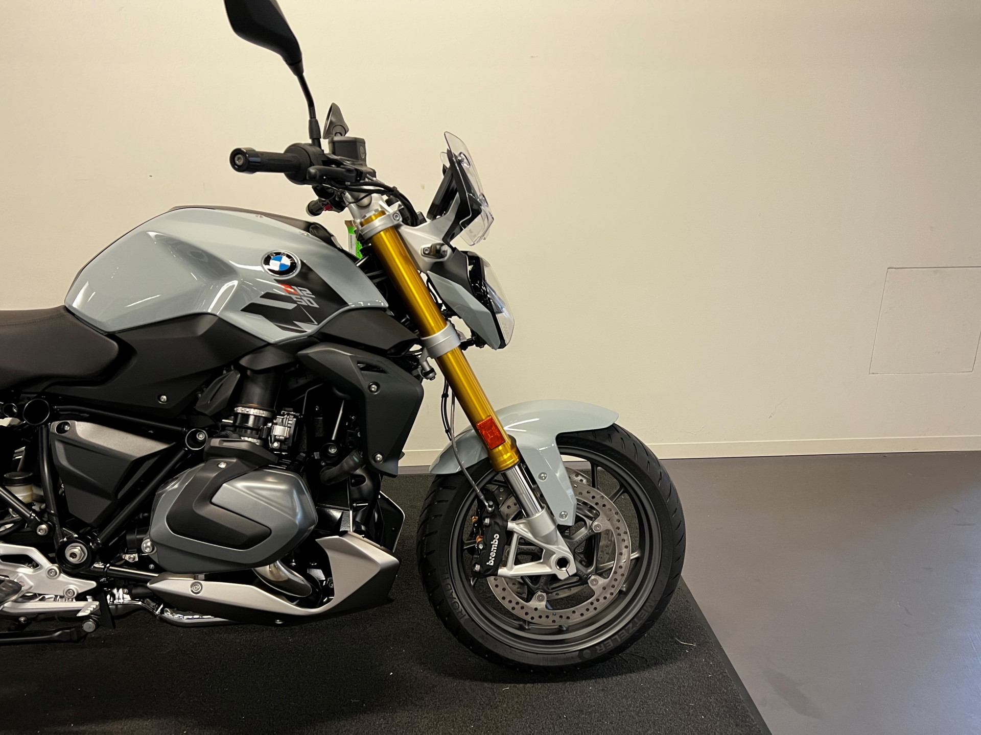 BMW R 1250 R-image-1