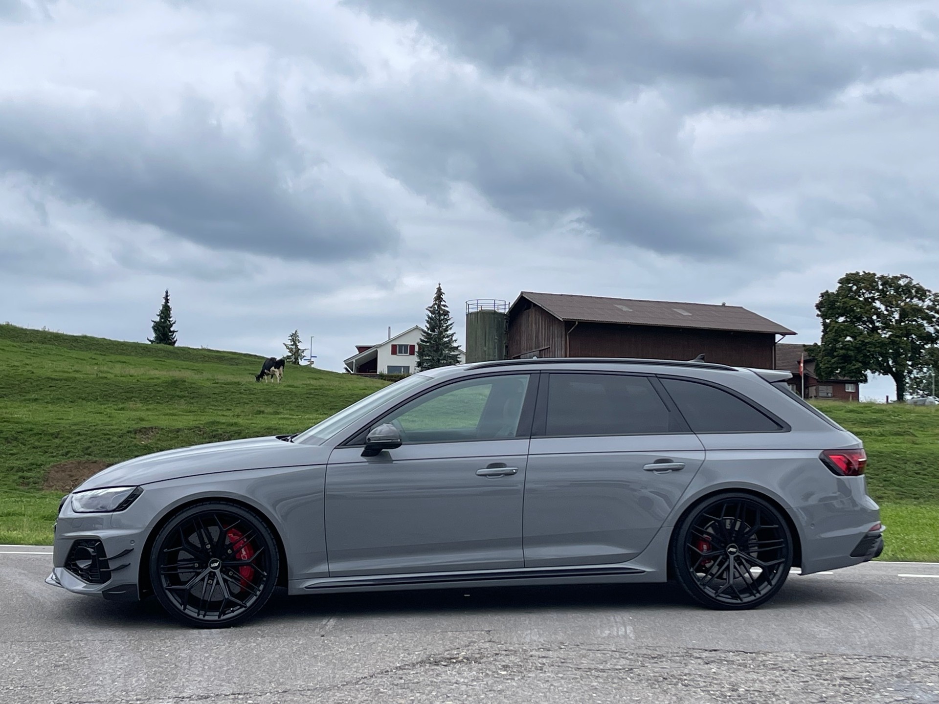 AUDI RS4-X ABT Avant quattro tiptronic-showroom-element-1