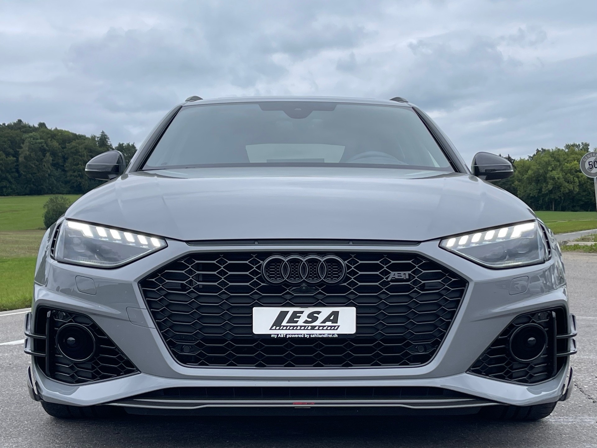AUDI RS4-X ABT Avant quattro tiptronic-showroom-element-3