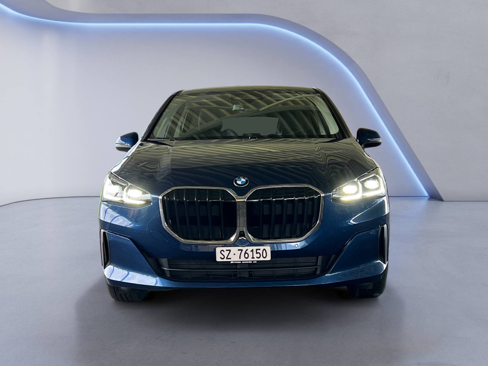 BMW 218i Active Tourer-image-7
