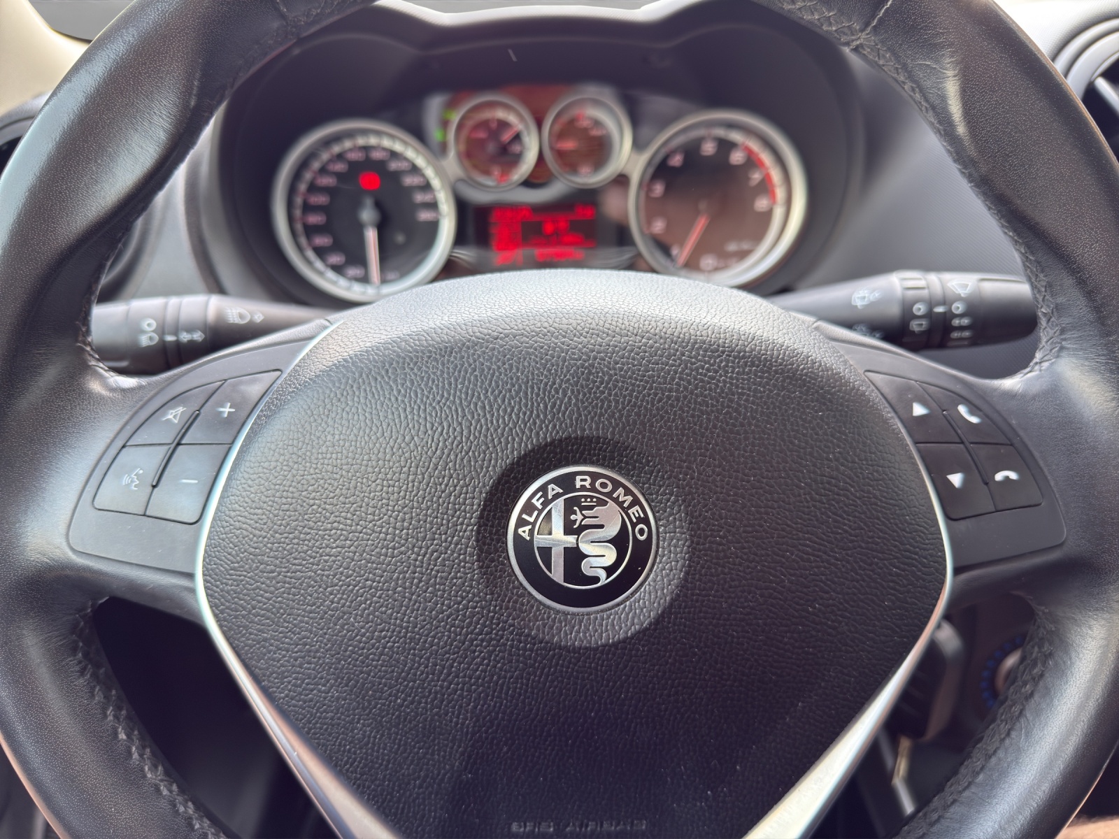 ALFA ROMEO MiTo 0.9 TwinAir Turbo-image-20