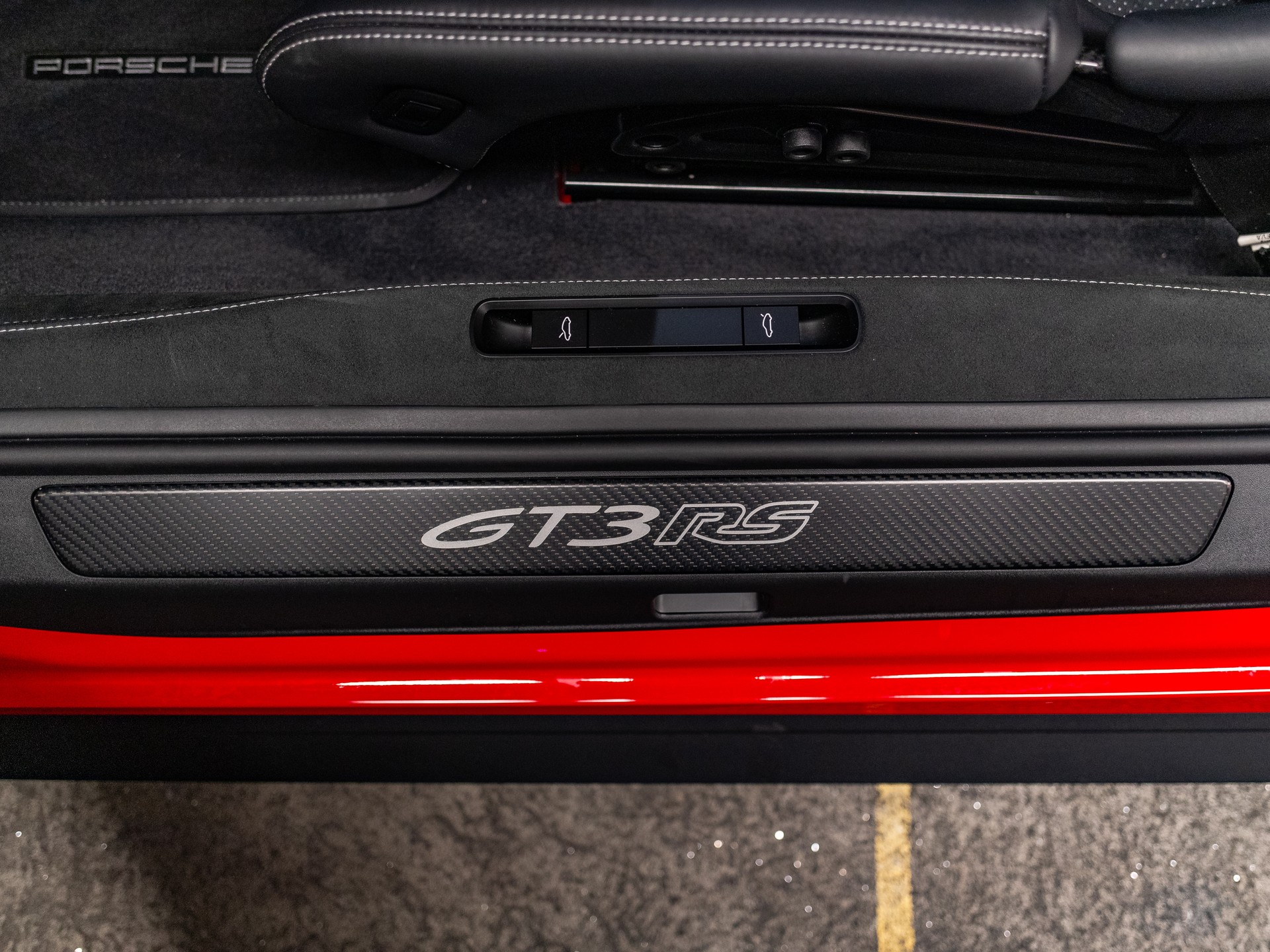 PORSCHE 911 GT3 RS *CH-Auto*full option*foliert*-image-9