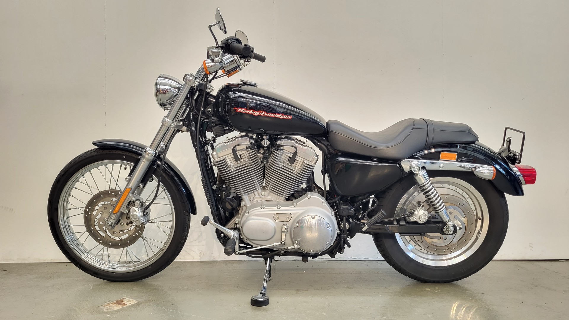 HARLEY-DAVIDSON XL 883 C Sportster Custom-image-1