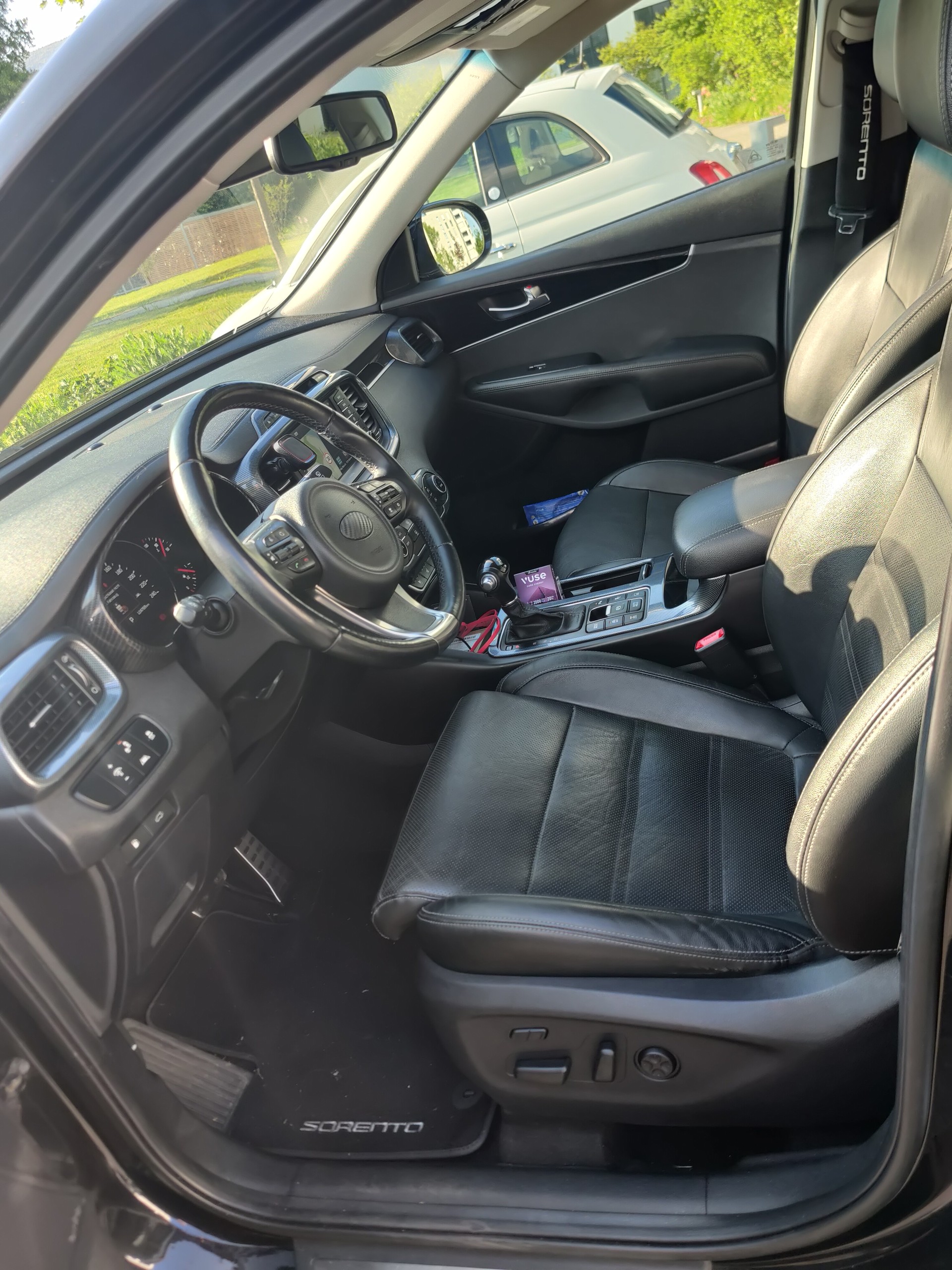 KIA Sorento 2.2 CRDI Style 5P. Automatic-image-3