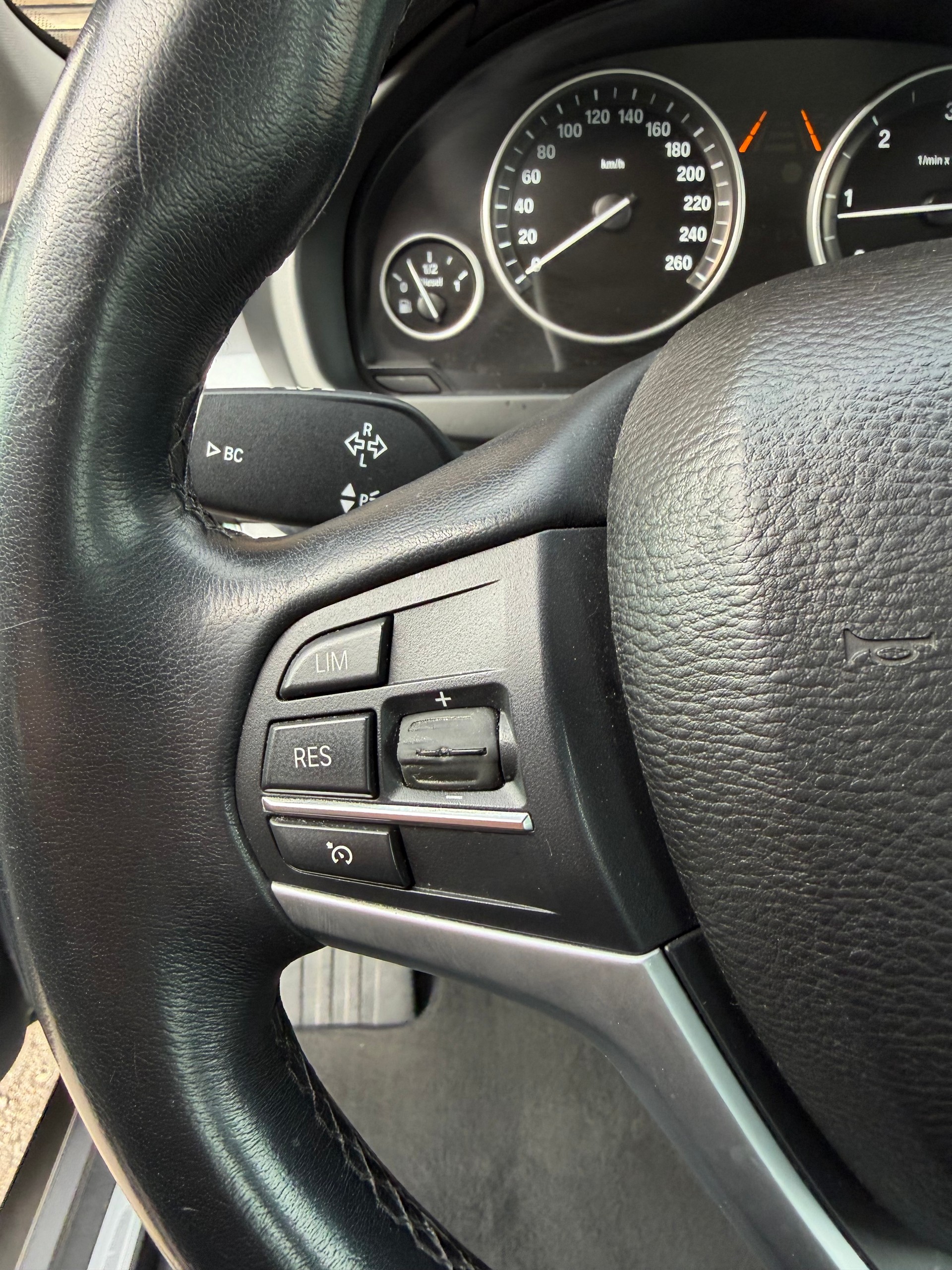 BMW X5 xDrive 30d Steptronic-image-8