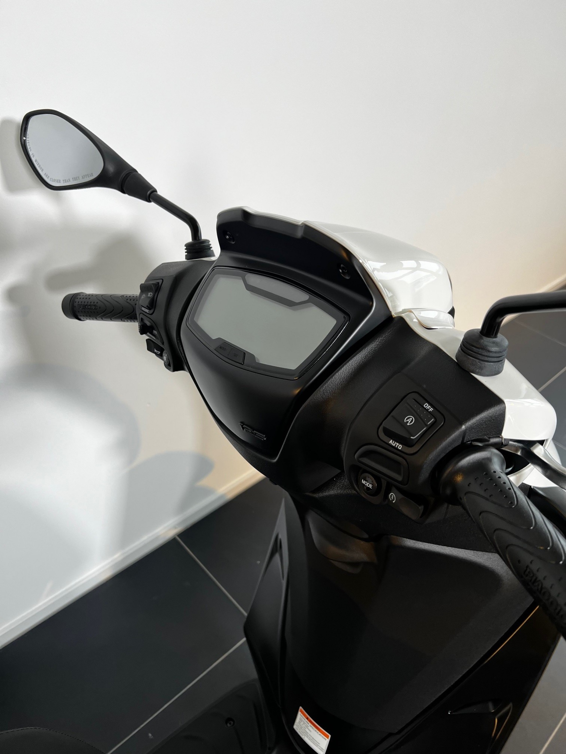 PIAGGIO Medley 125 Sport-image-3