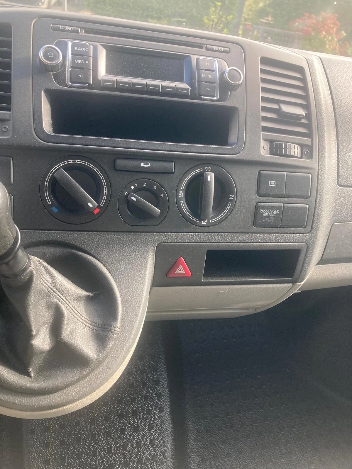 VW T5 2.0 TDI 4Motion-image-11