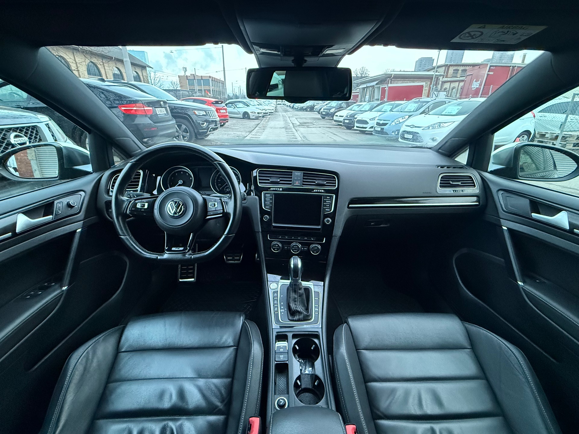 VW Golf 2.0 TSI R 4Motion DSG-image-11