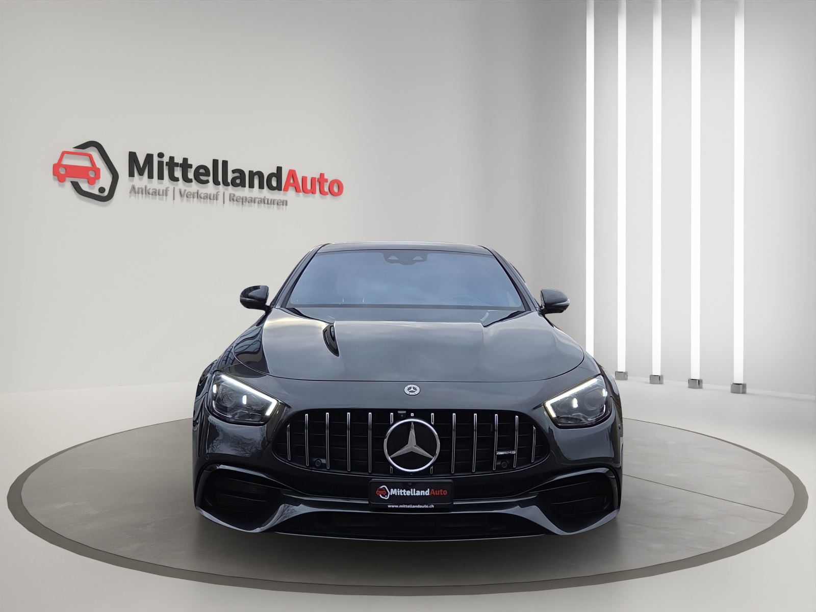 MERCEDES-BENZ AMG E 63 4Matic+ Speedshift 9G-TCT-showroom-element-1