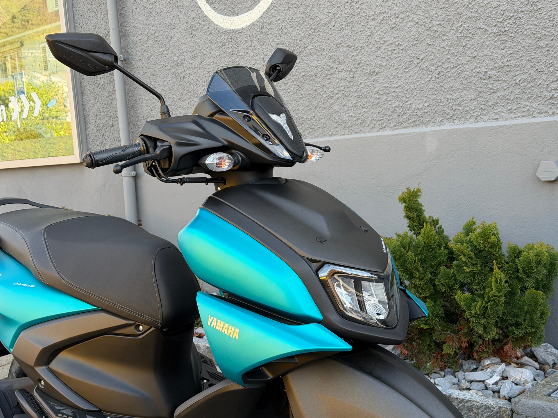 YAMAHA RayZR-image-13