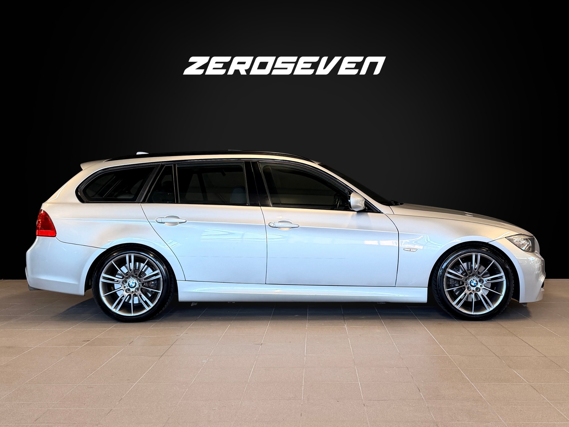BMW 330d xDrive Touring Steptronic-image-8