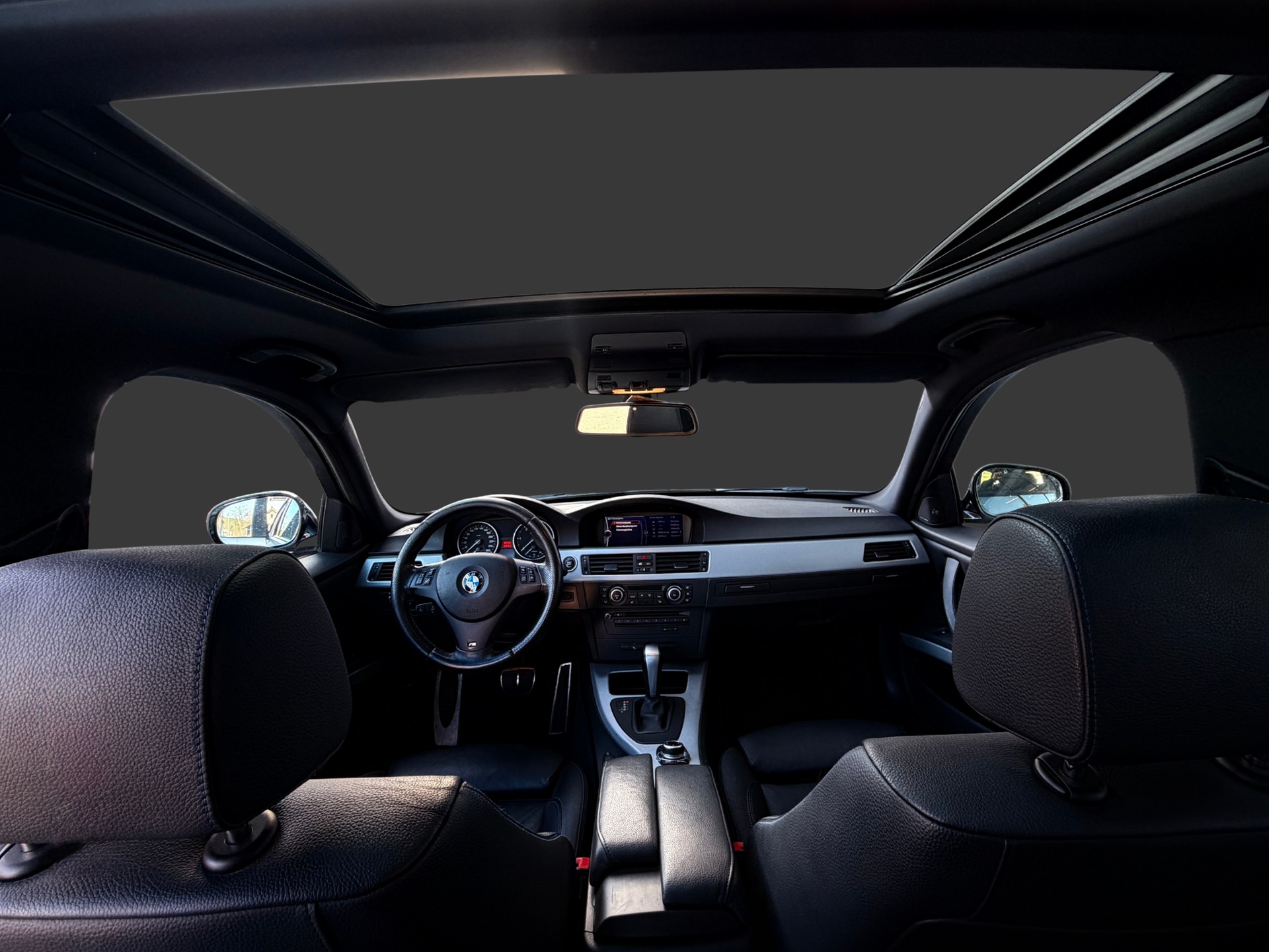 BMW 330d xDrive Touring Steptronic-image-22