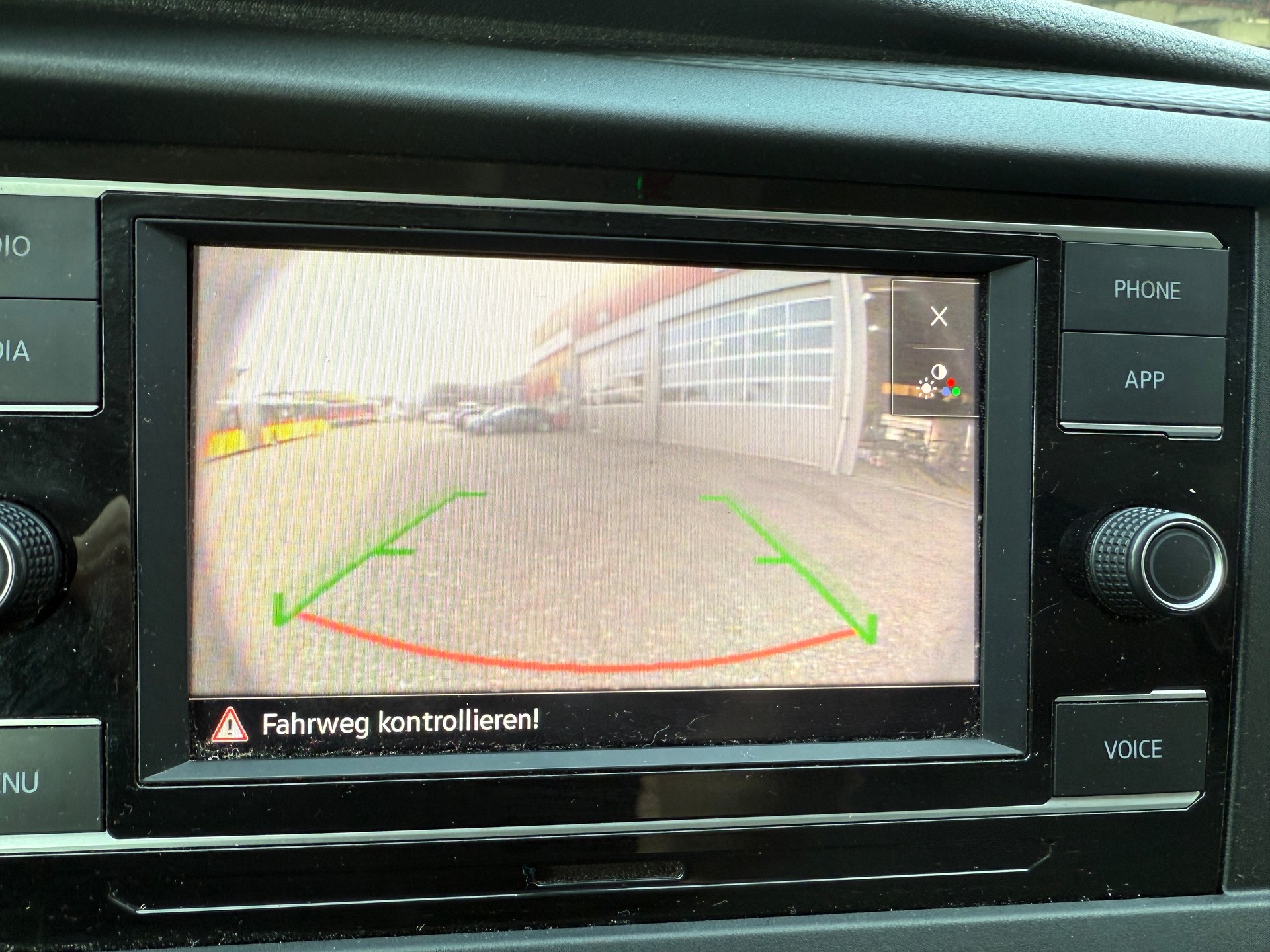VW T6.1 2.0 TDI-image-13