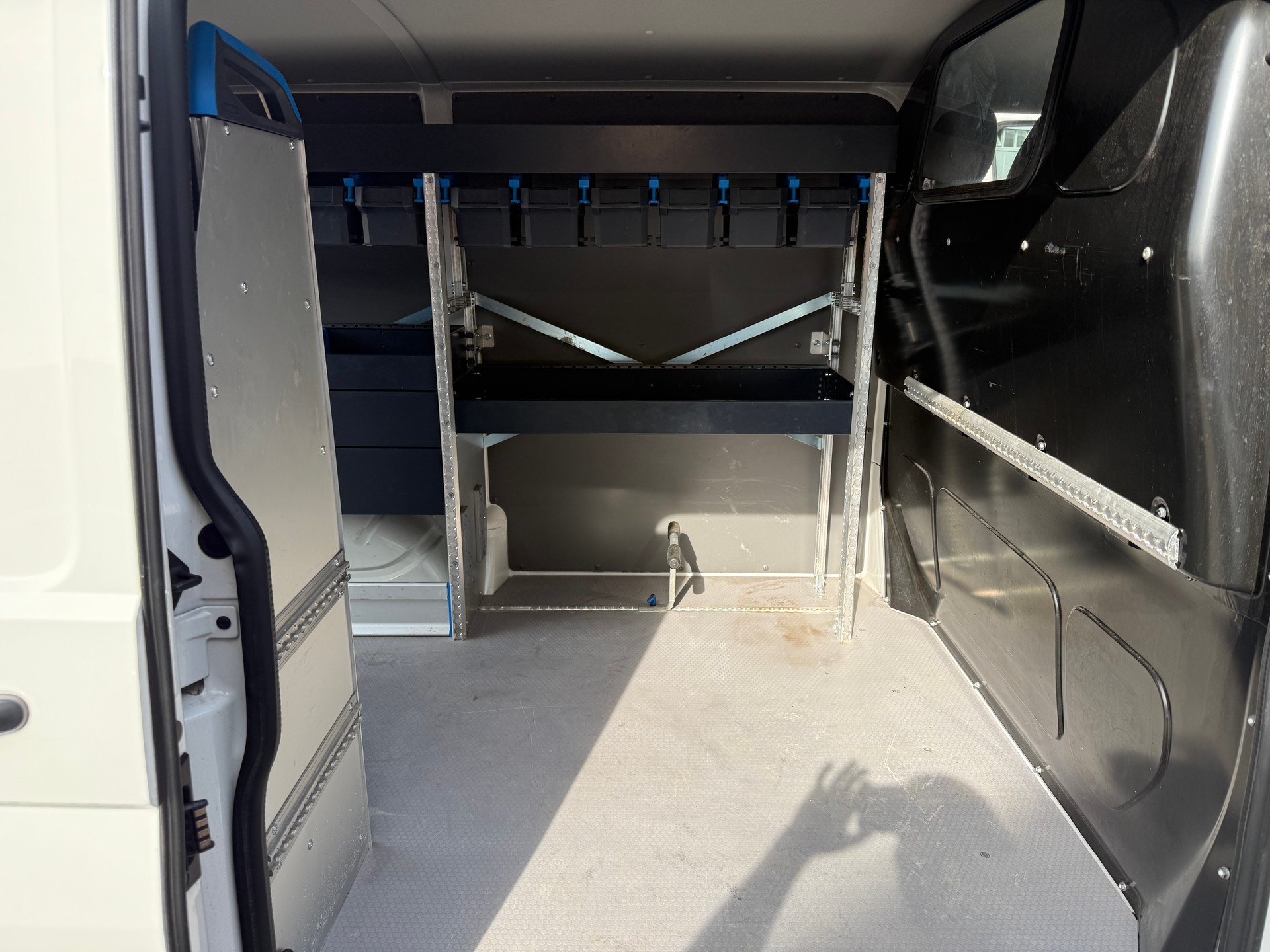 VW T6.1 2.0 TDI-image-8