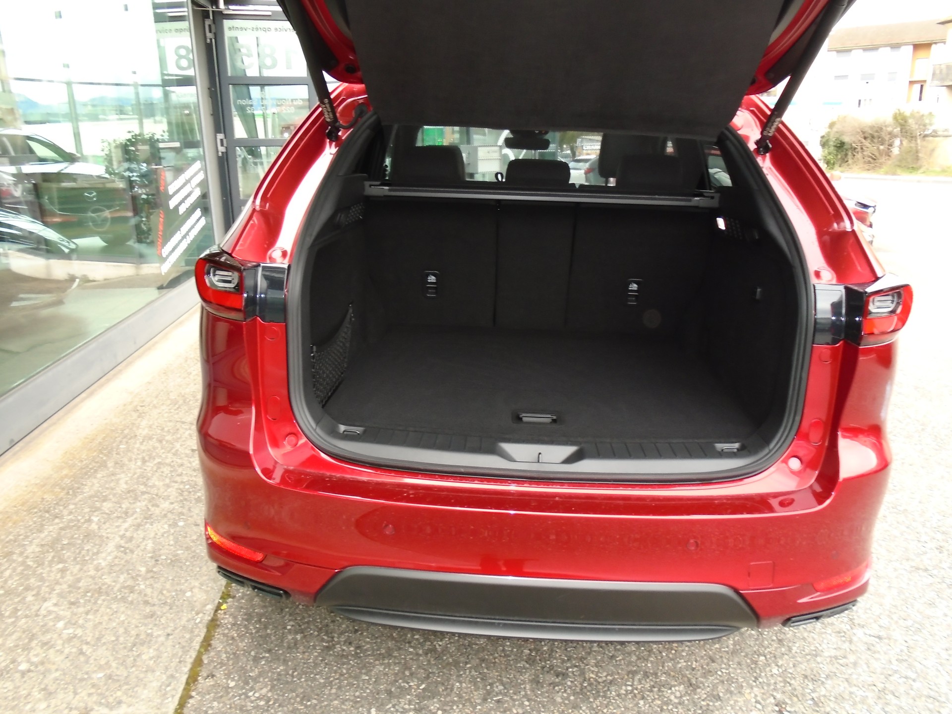 MAZDA CX-60 3.3L e-Skyactiv D 254 MHEV AWD Homura Plus-image-5