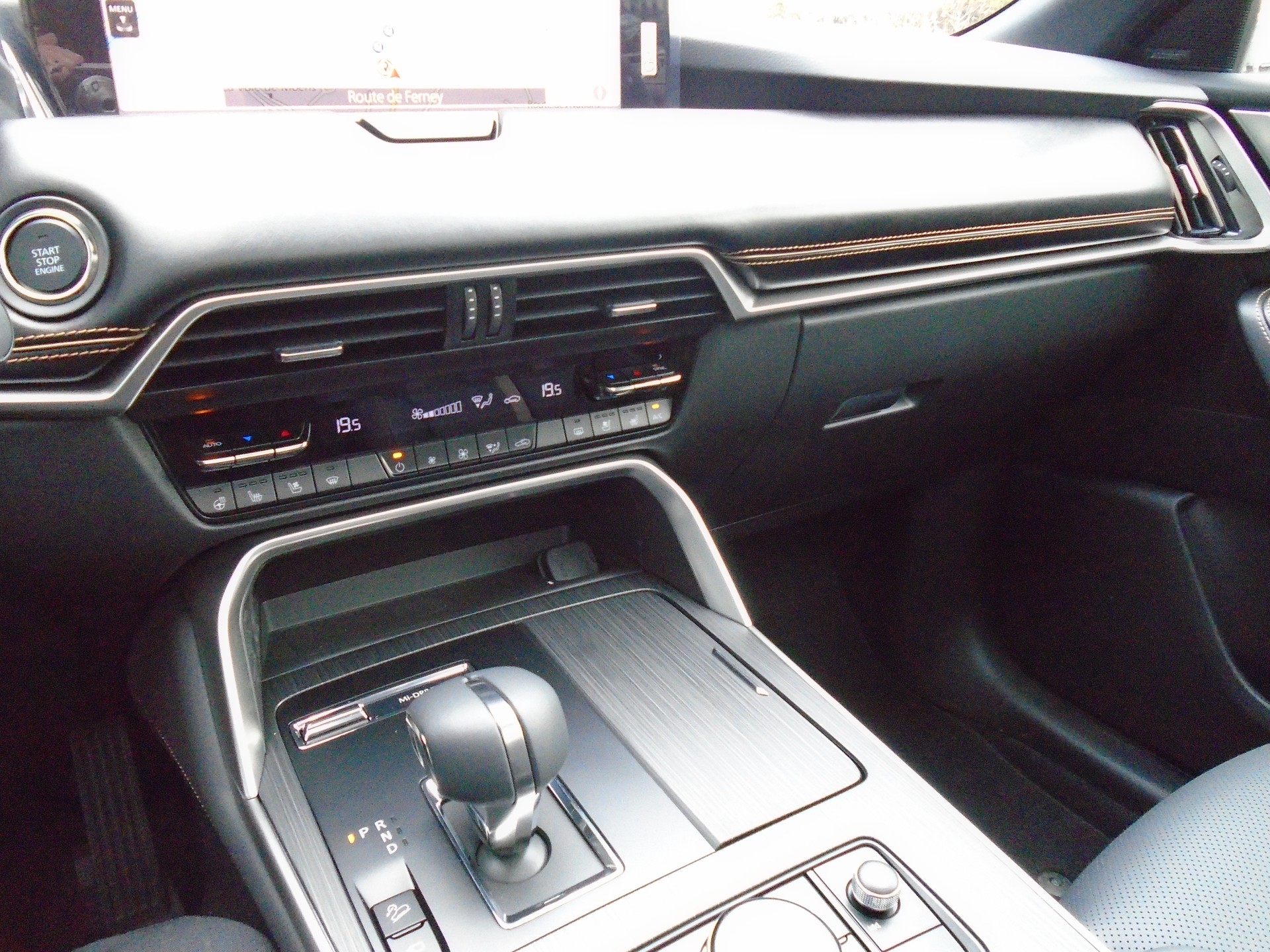 MAZDA CX-60 3.3L e-Skyactiv D 254 MHEV AWD Homura Plus-image-12