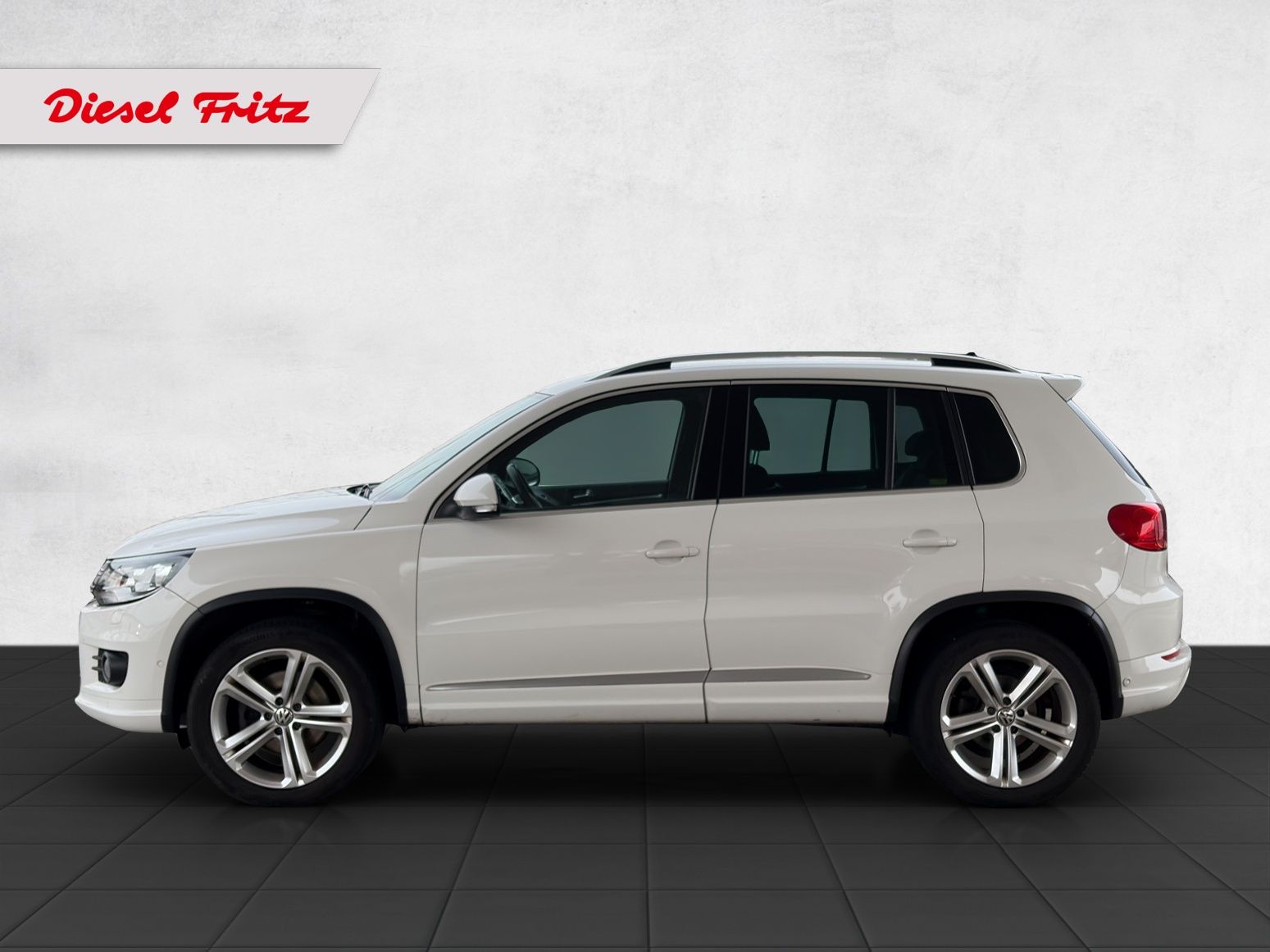 VW Tiguan 2.0 TDI BlueMotion Sport&Style 4Motion DSG-showroom-element-1