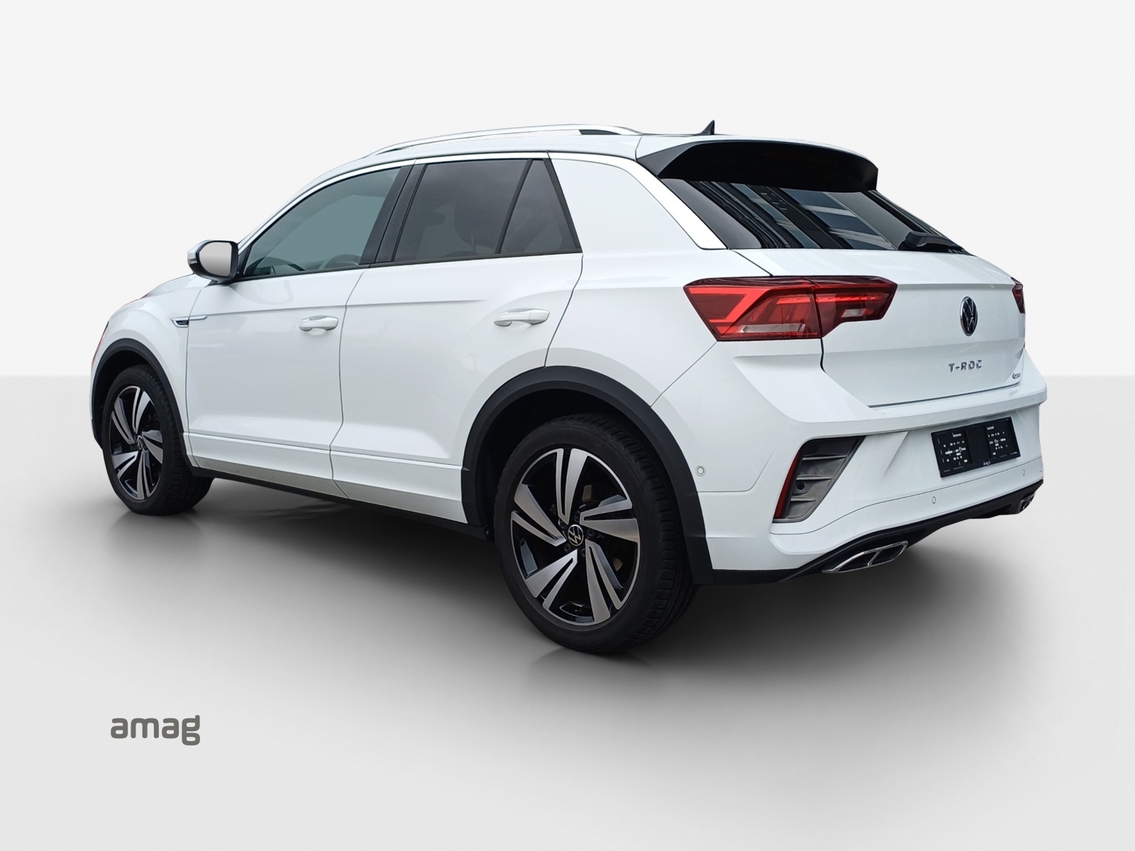 VW T-Roc 2.0 TSI R-Line DSG 4Motion-image-2