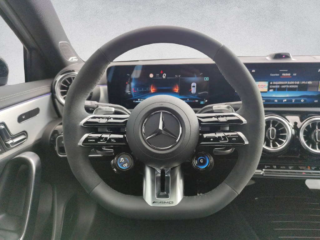 MERCEDES-BENZ A 45 S AMG 4matic+-image-11