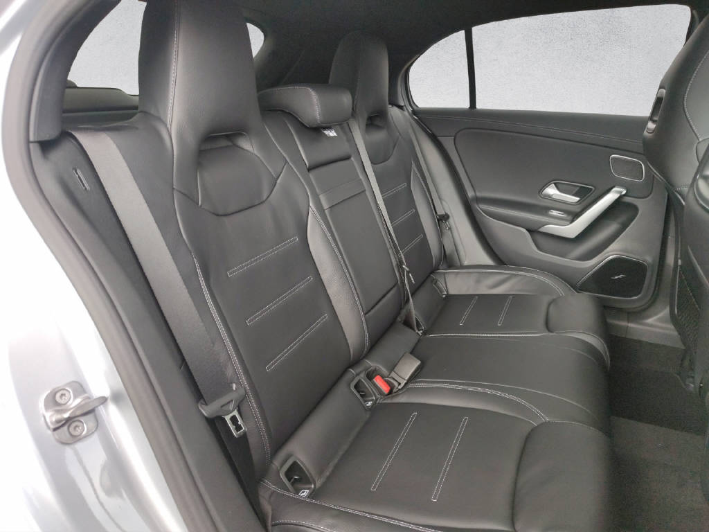 MERCEDES-BENZ A 45 S AMG 4matic+-image-12