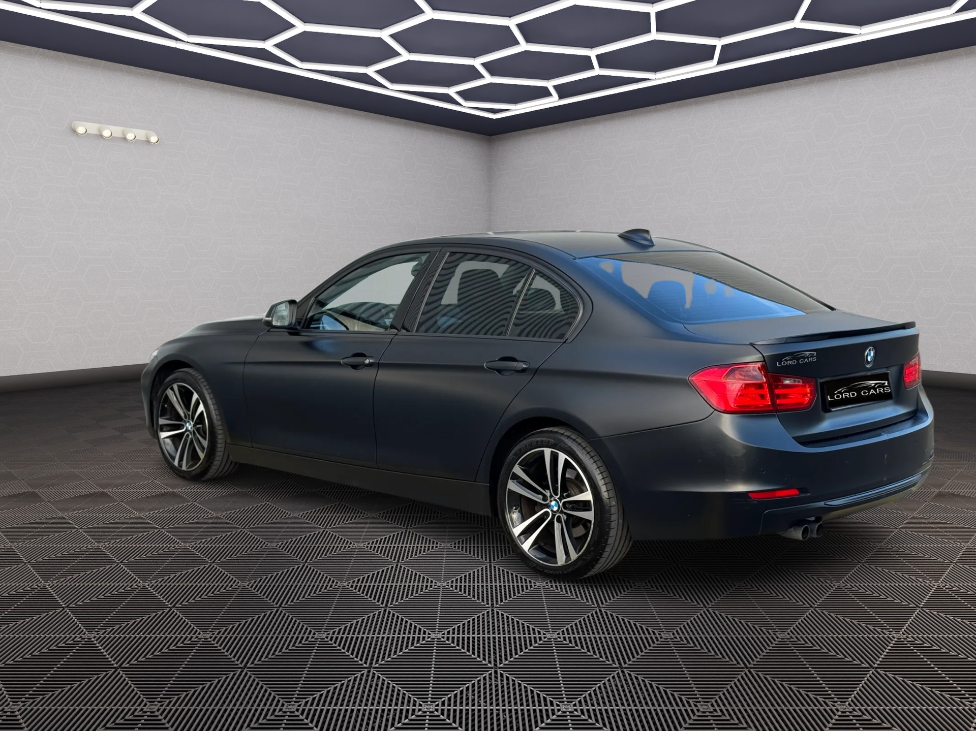 BMW 328i xDrive Sport Line-image-5