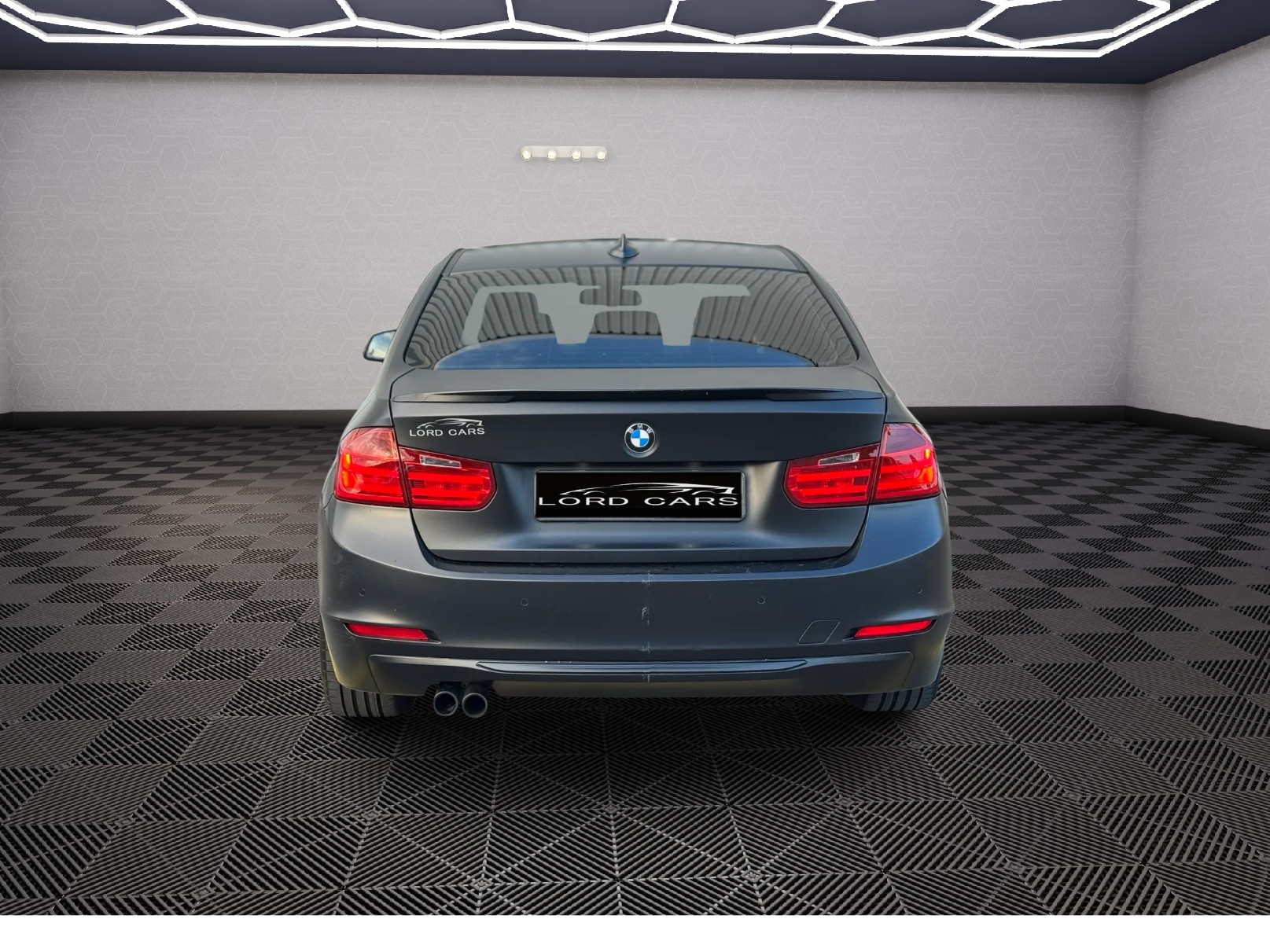 BMW 328i xDrive Sport Line-image-4