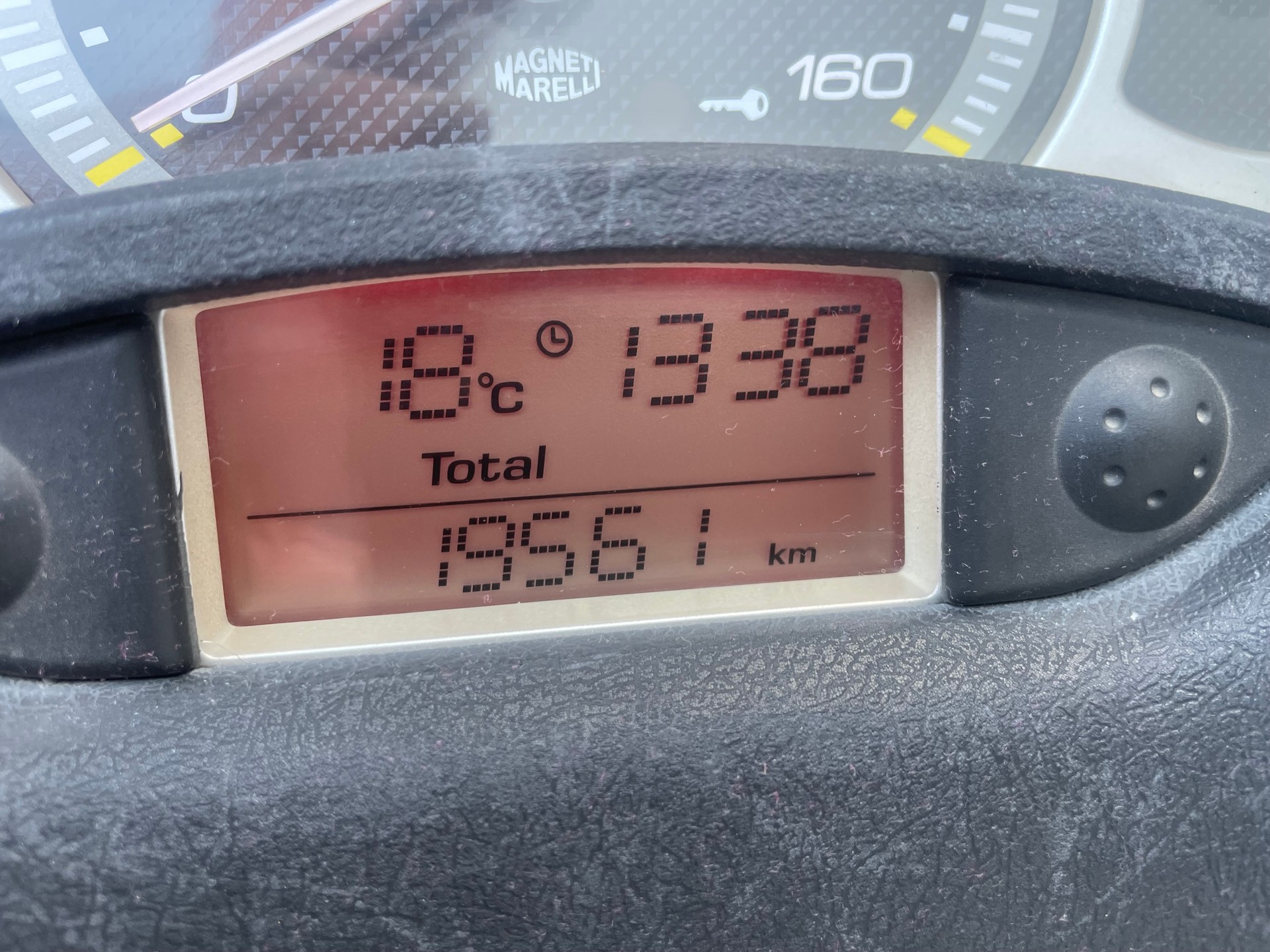YAMAHA X-Max YP 125 R-image-8
