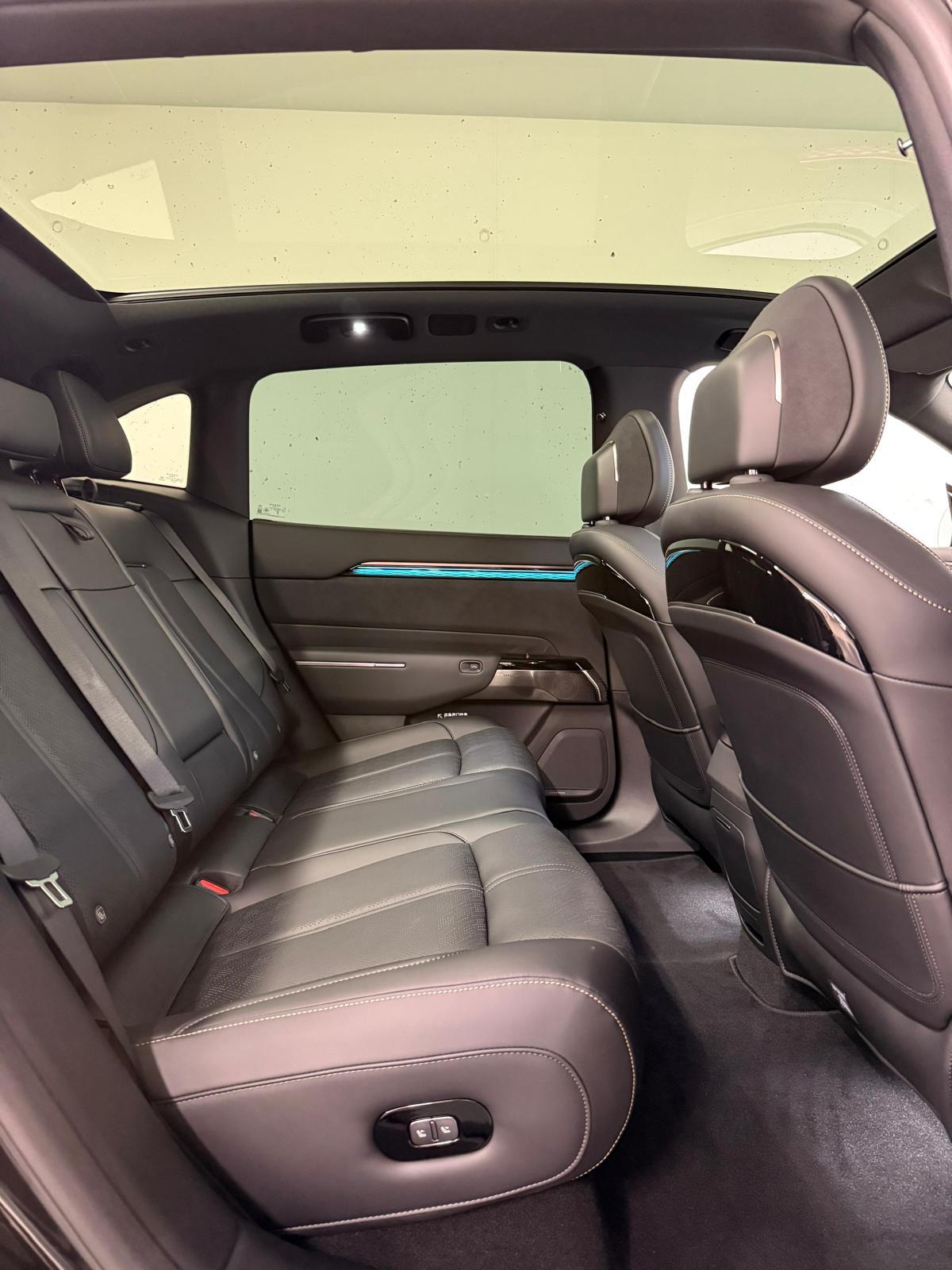 ZEEKR 7X Privilege AWD-image-7