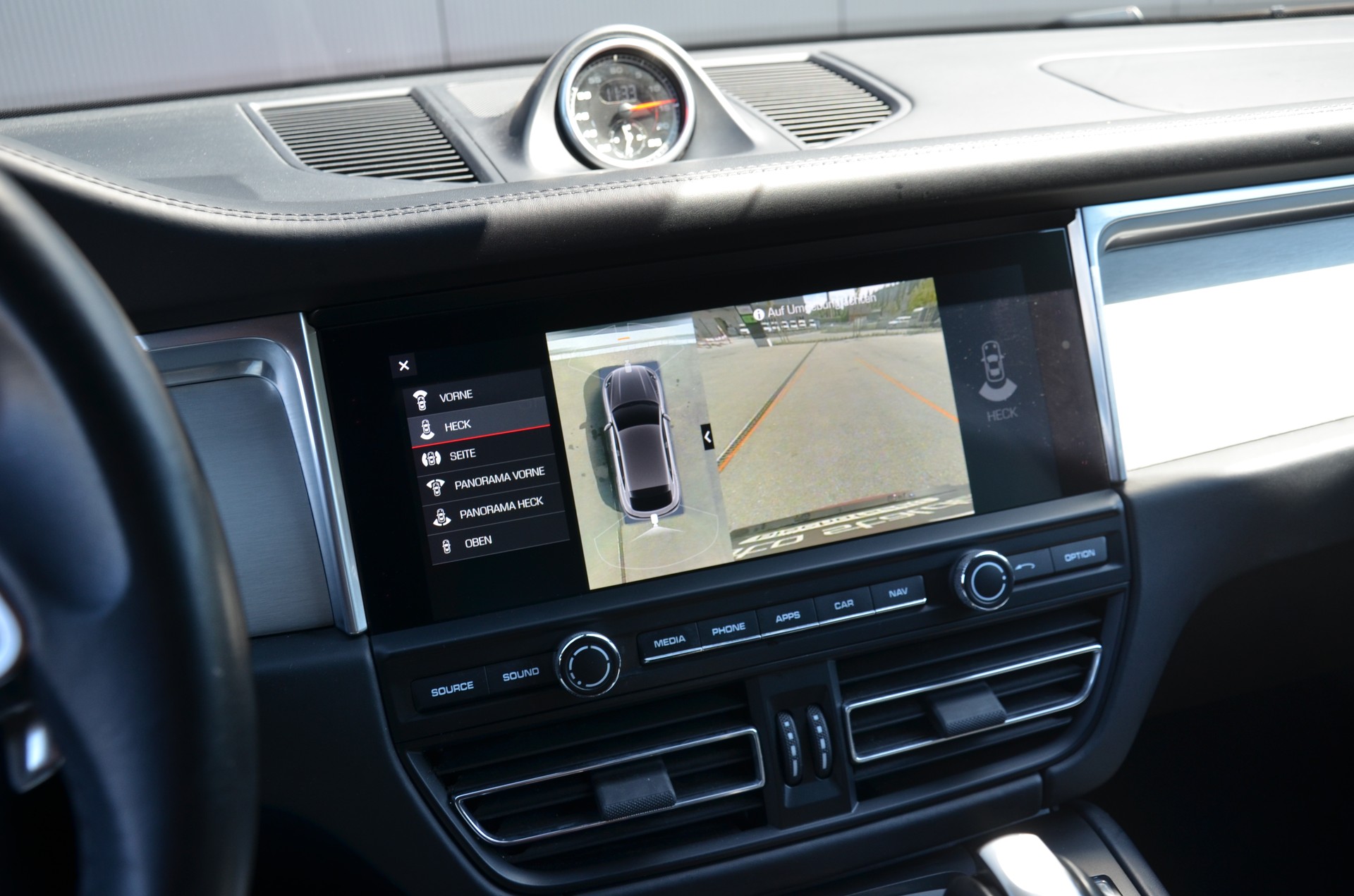 PORSCHE Macan PDK-image-25