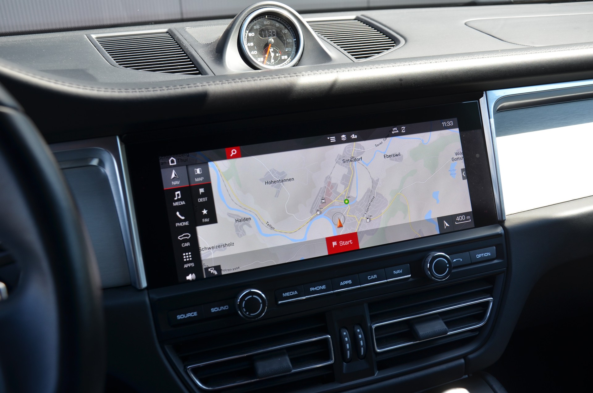 PORSCHE Macan PDK-image-26