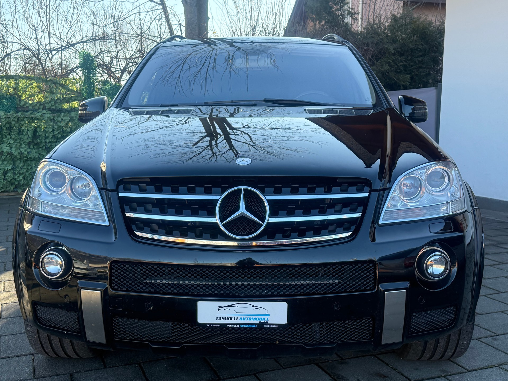 MERCEDES-BENZ ML63 AMG-image-1