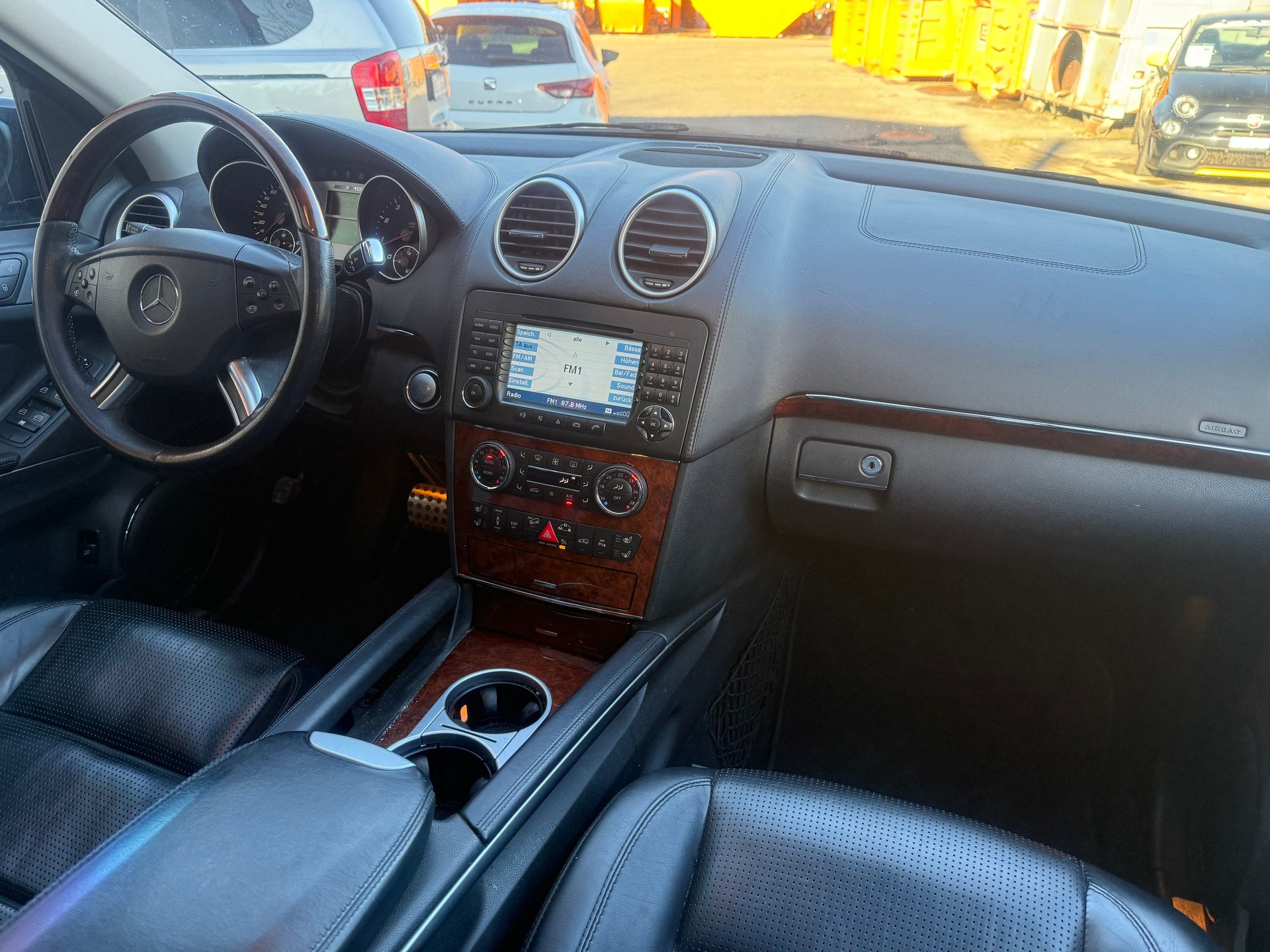 MERCEDES-BENZ ML63 AMG-image-9