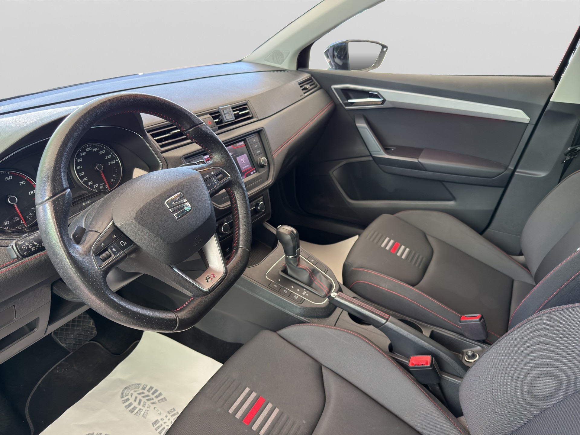 SEAT Ibiza 1.0 EcoTSI DSG FR-image-7