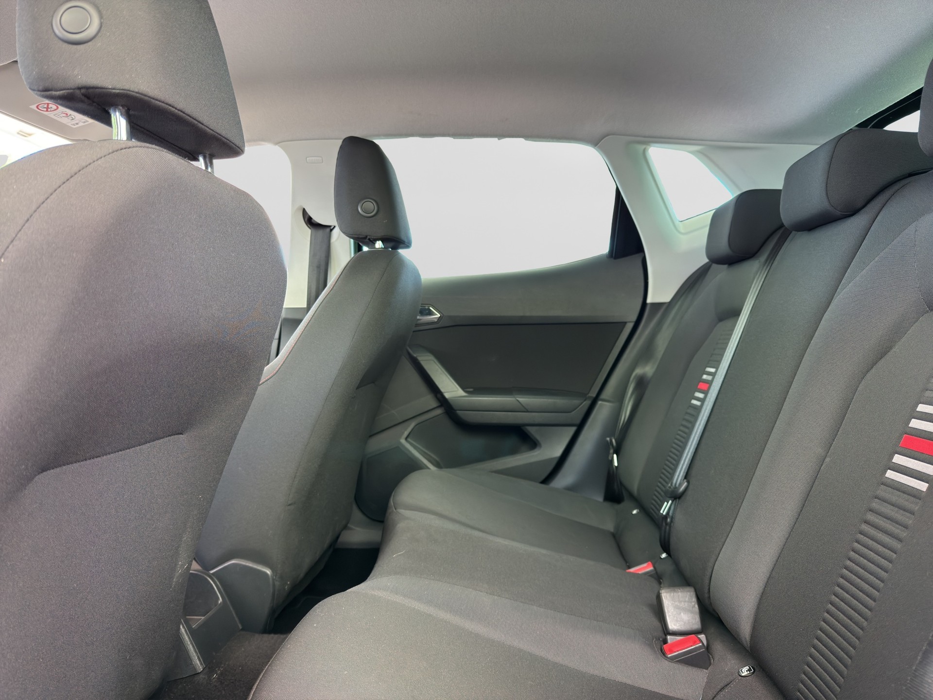 SEAT Ibiza 1.0 EcoTSI DSG FR-image-14