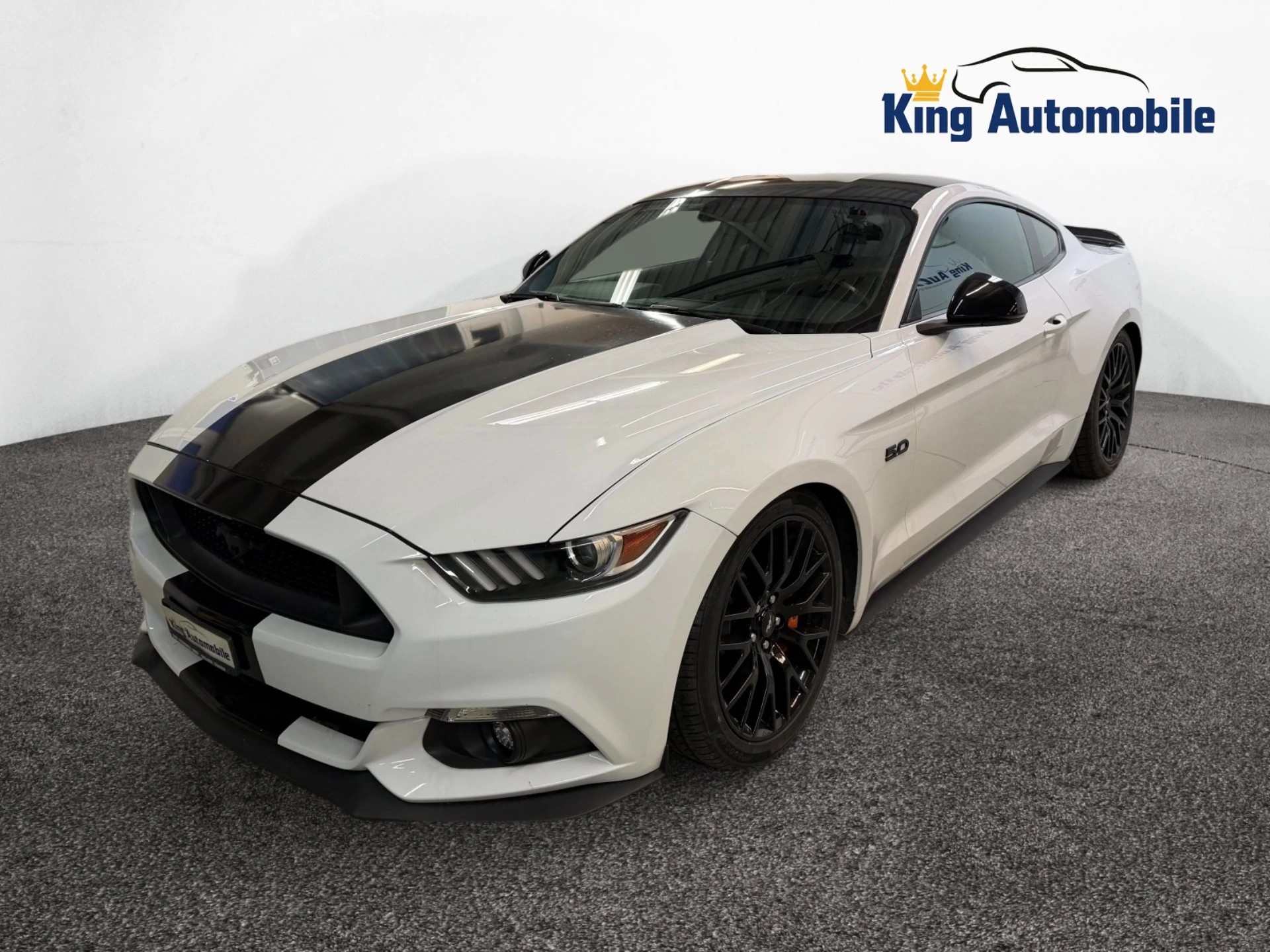 FORD Mustang Fastback 5.0 V8 GT | CH-Auto | Ab MFK 01.2026 | Recaro Ledersportsitze | Navi-showroom-element-1