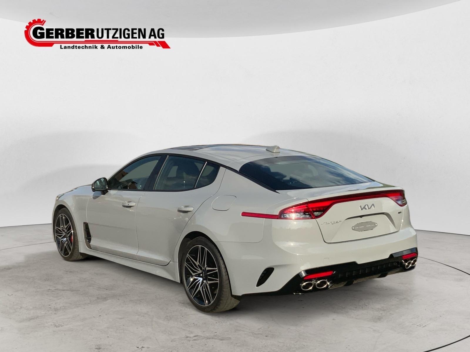 KIA Stinger GT 3.3 T-GDi-showroom-element-2