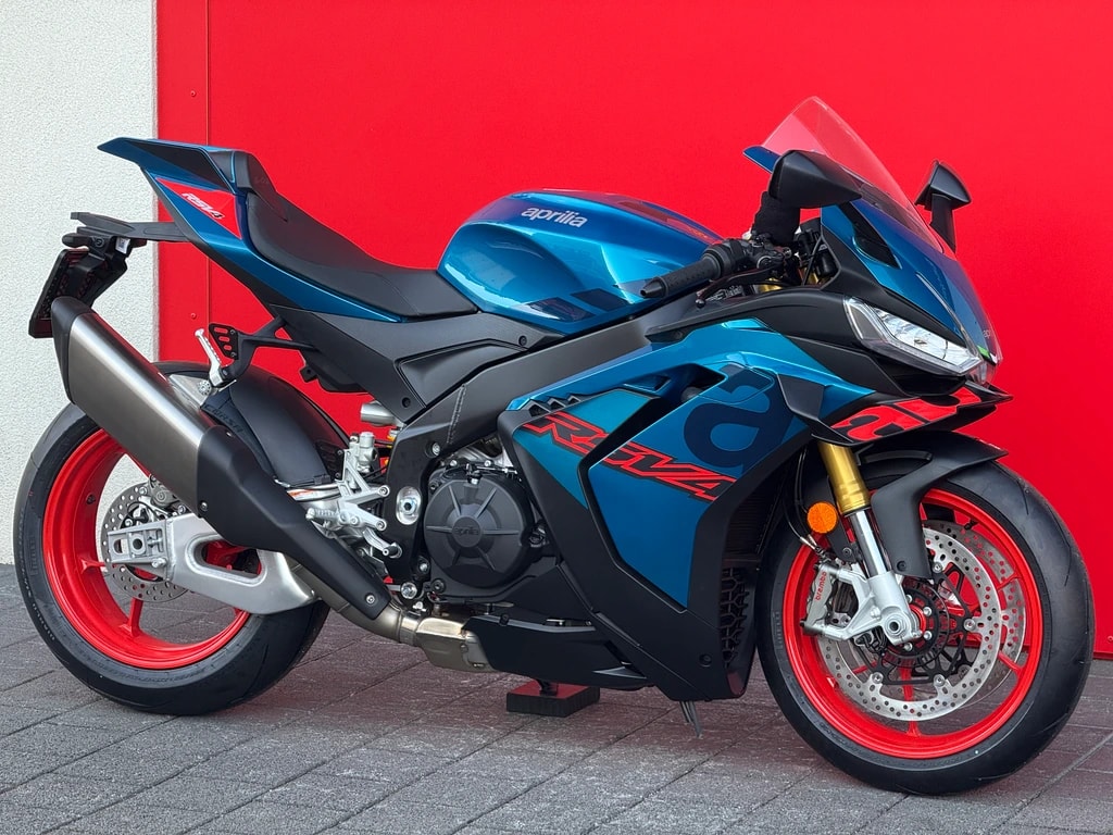 APRILIA RSV4 1100-image-4