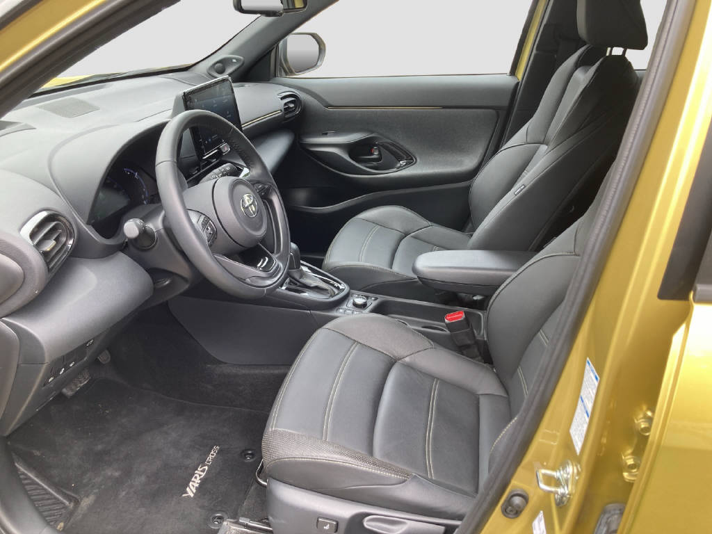 TOYOTA Yaris Cross 1.5 VVT-i HSD Premiere Edition AWD-i-image-6