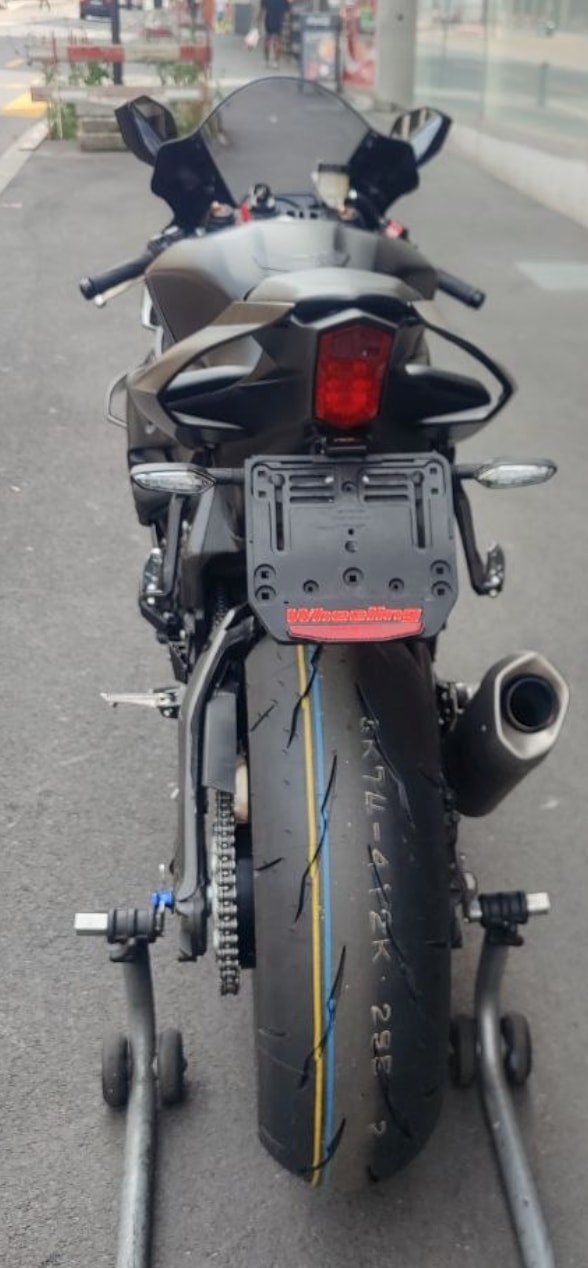YAMAHA YZF-R1 ABS-image-1