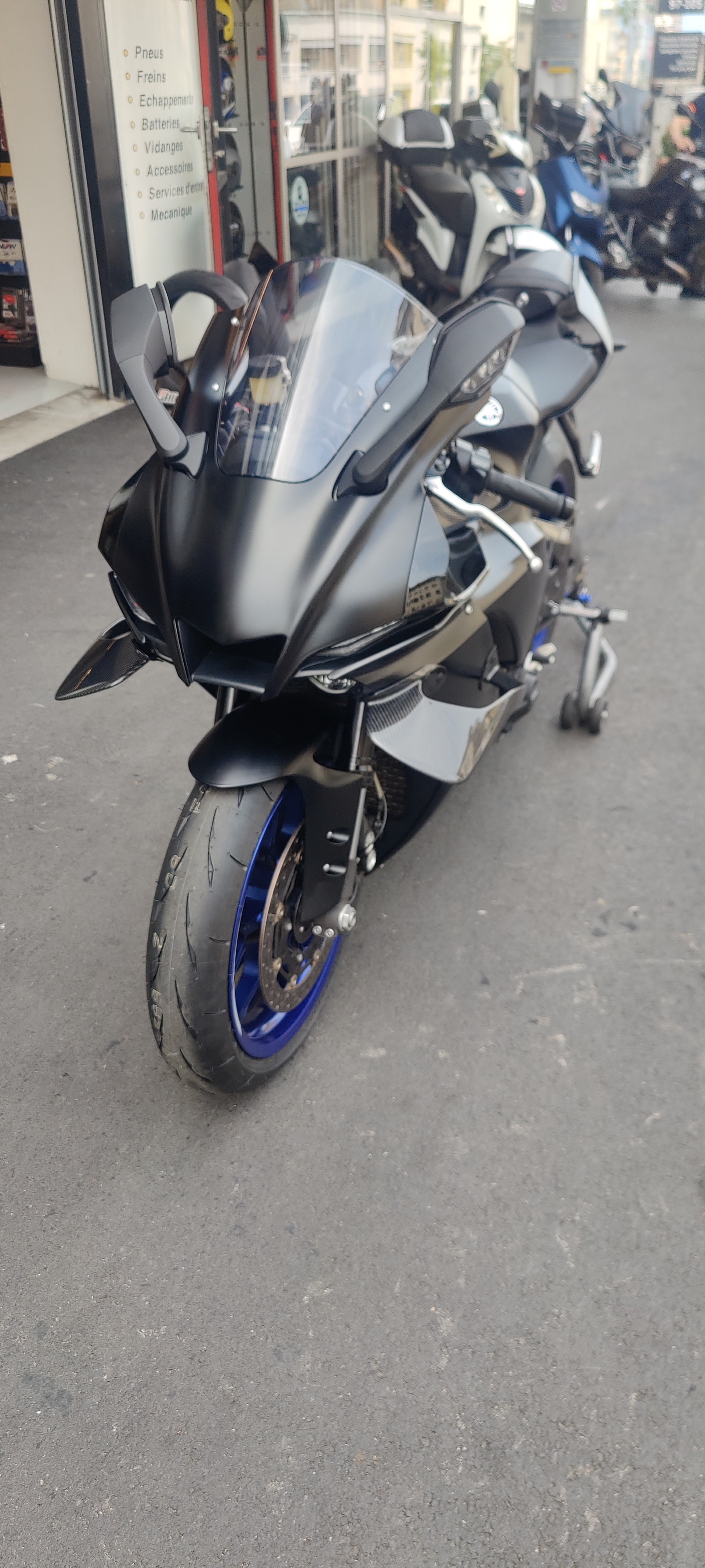 YAMAHA YZF-R1 ABS-image-0