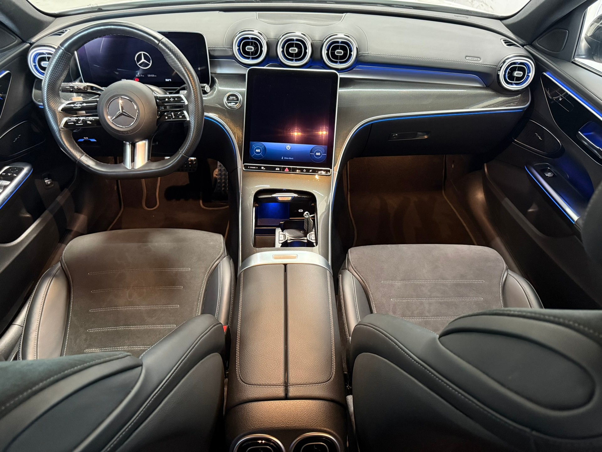 MERCEDES-BENZ C 200 d T AMG Line-image-7