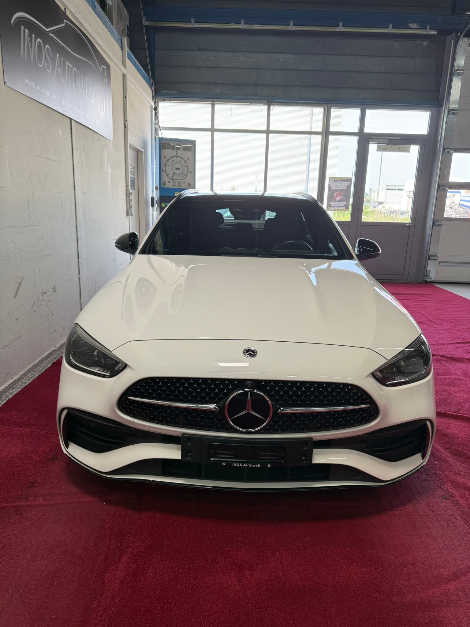 MERCEDES-BENZ C 200 d T AMG Line-image-1