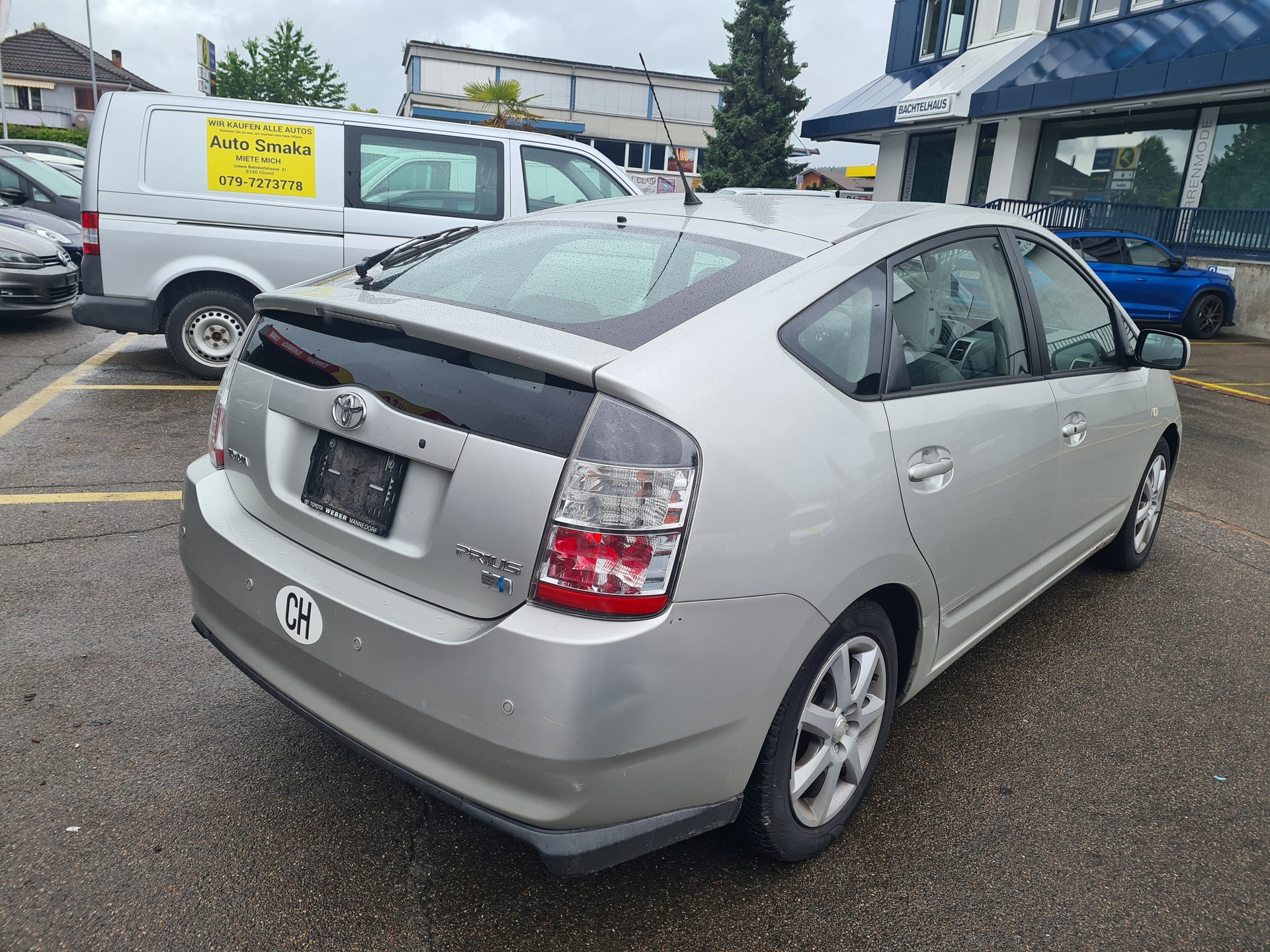 TOYOTA Prius 1.5 16V Hybrid-image-1
