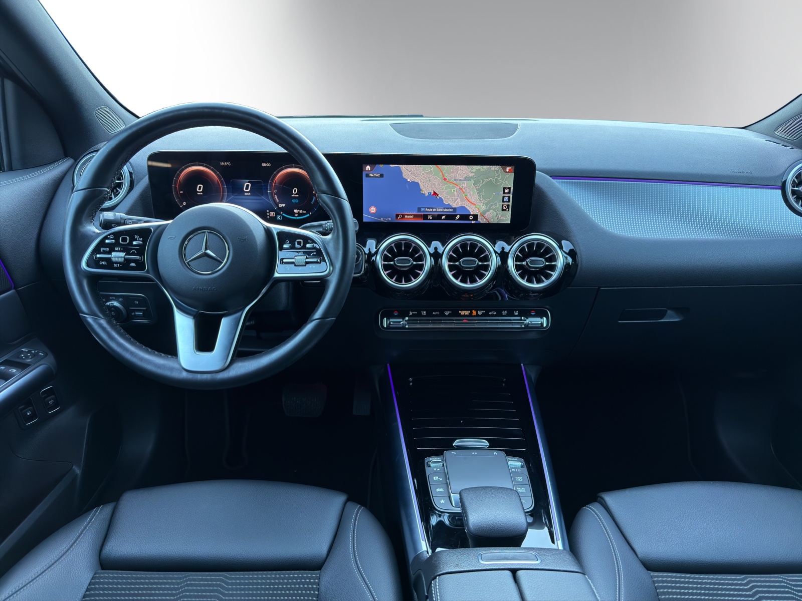 MERCEDES-BENZ GLA 250e Progressive 8G-DCT-image-8
